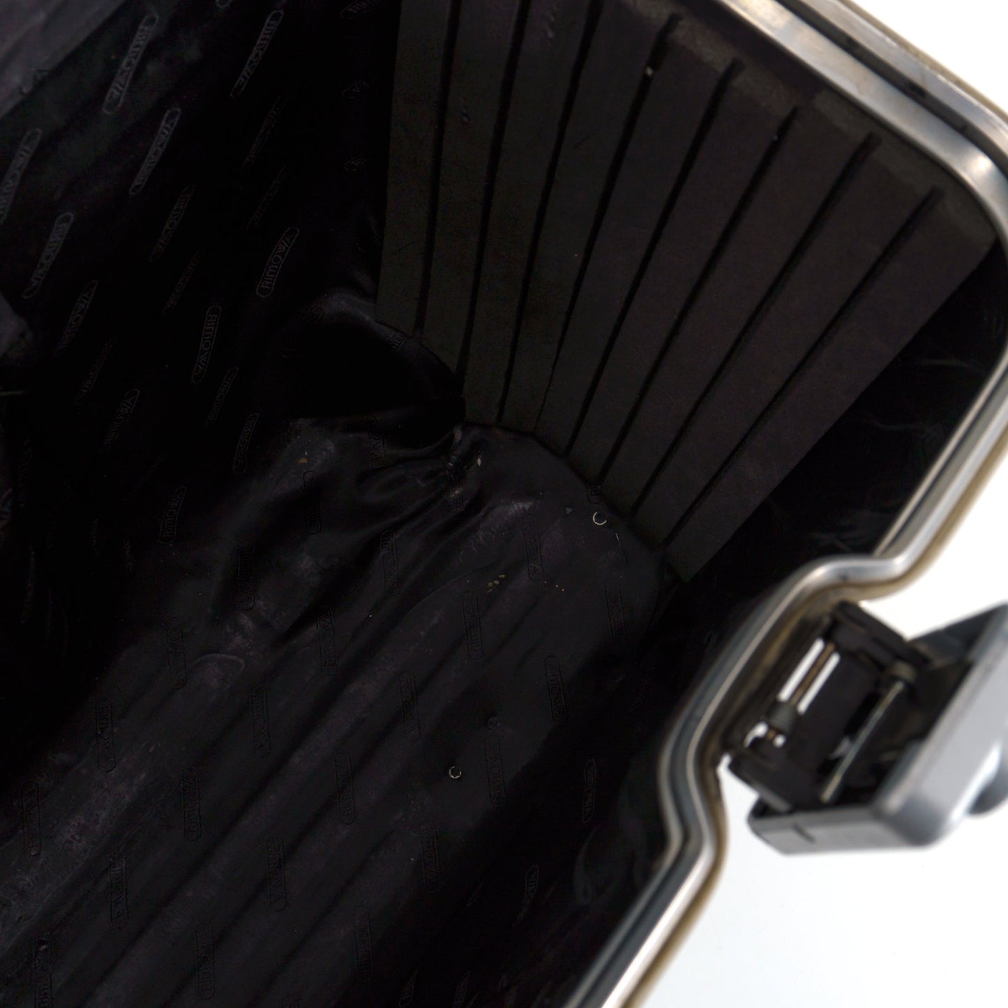 RIMOWA(リモワ) トパーズ 36L 2輪 パイロット