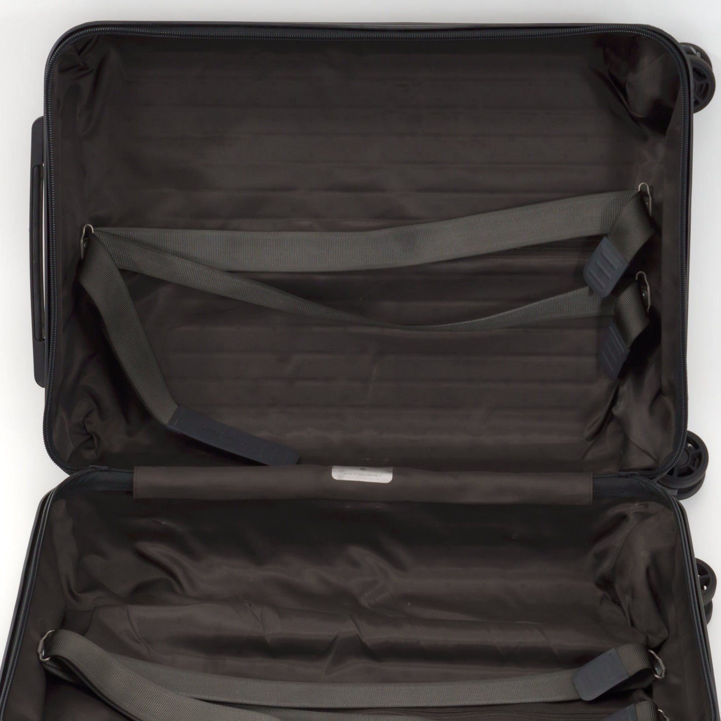 RIMOWA(リモワ) エッセンシャル キャビンS 34L 4輪