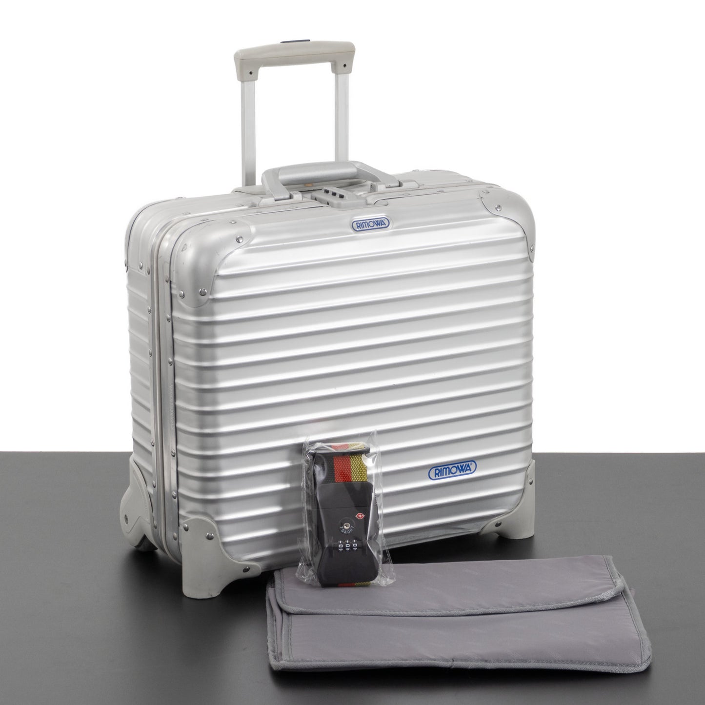 RIMOWA(リモワ) トパーズ 28L 2輪 コンパクト