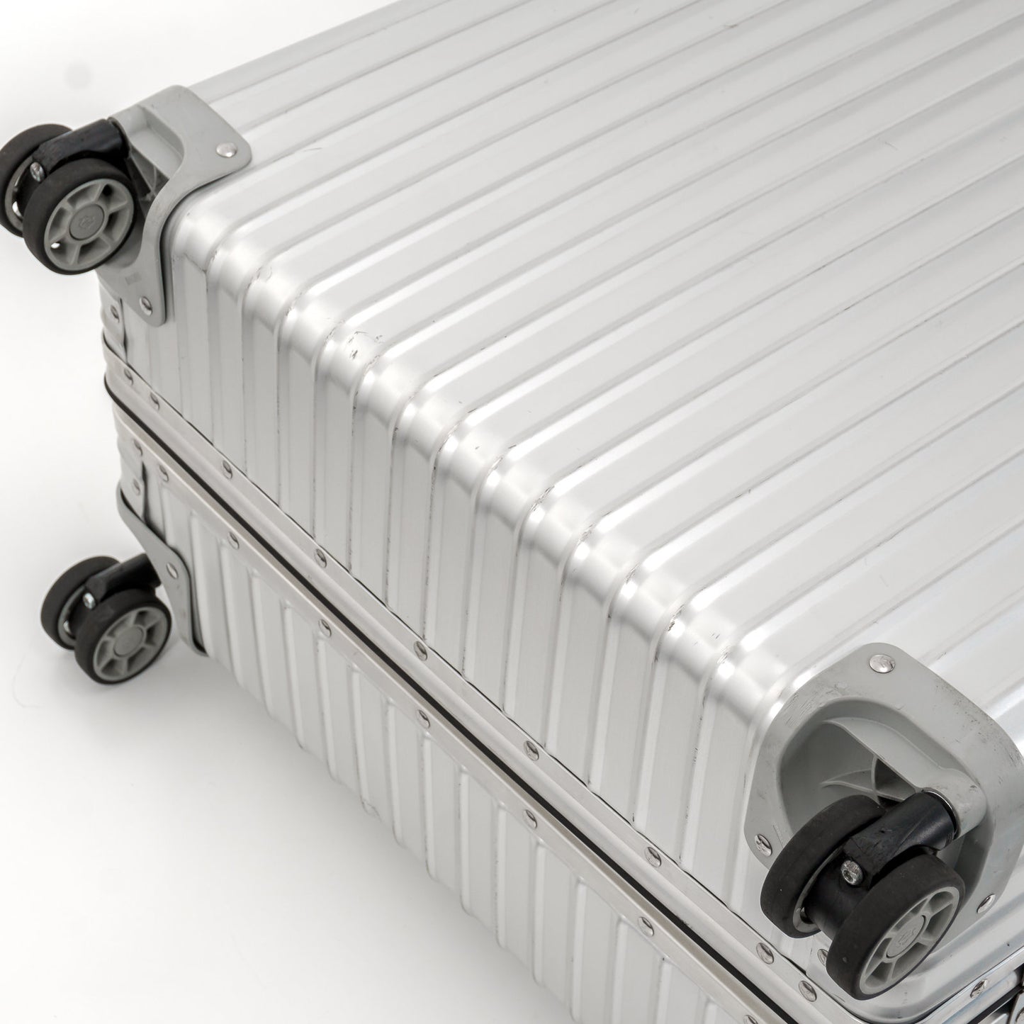 RIMOWA(リモワ) クラシック チェックインL 82L 4輪