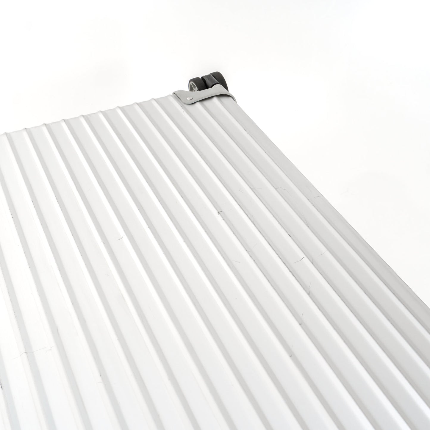 RIMOWA(リモワ) クラシック チェックインL 82L 4輪