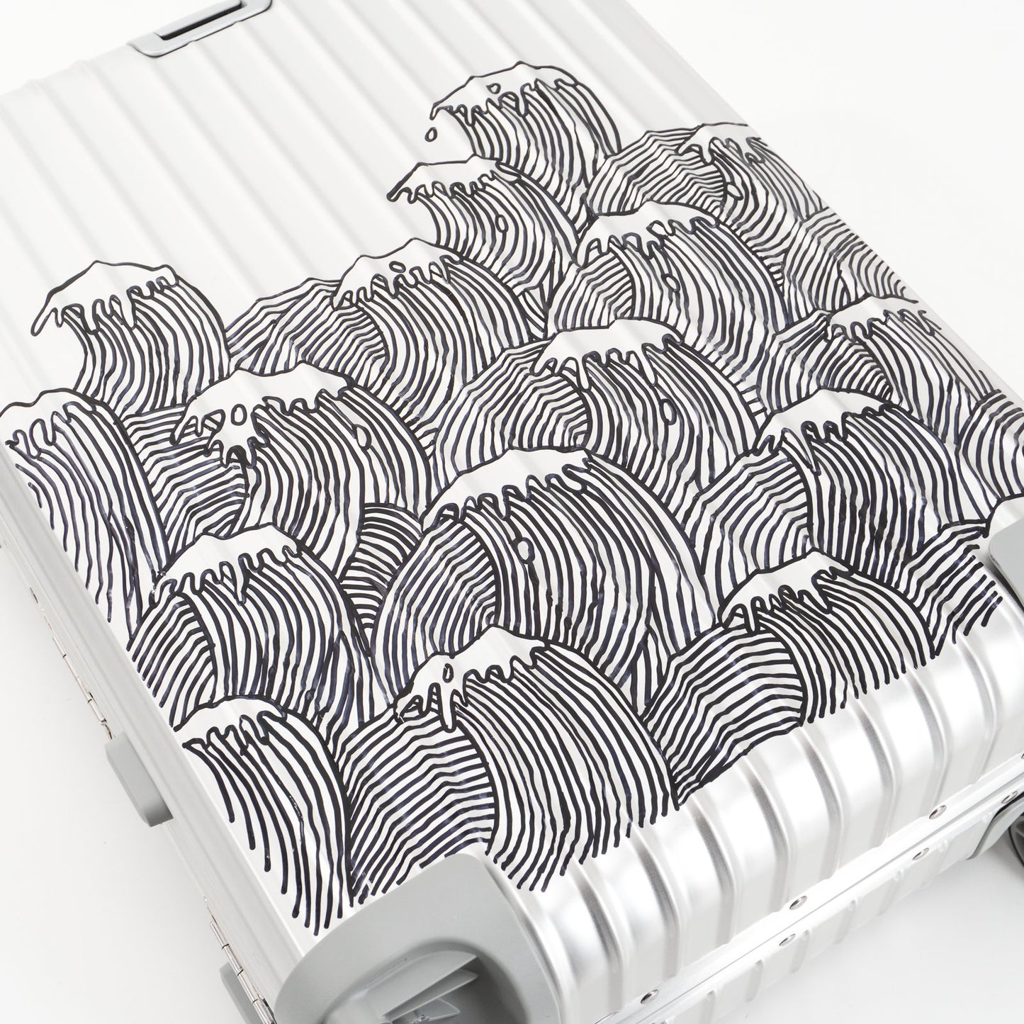 RIMOWA(リモワ) トパーズ 34L 4輪 キャビン
