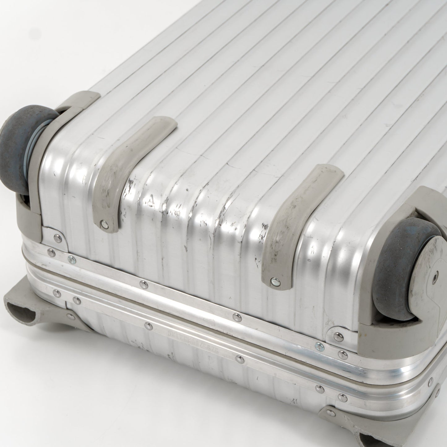 RIMOWA(リモワ) トパーズ 32L 2輪 キャビンS
