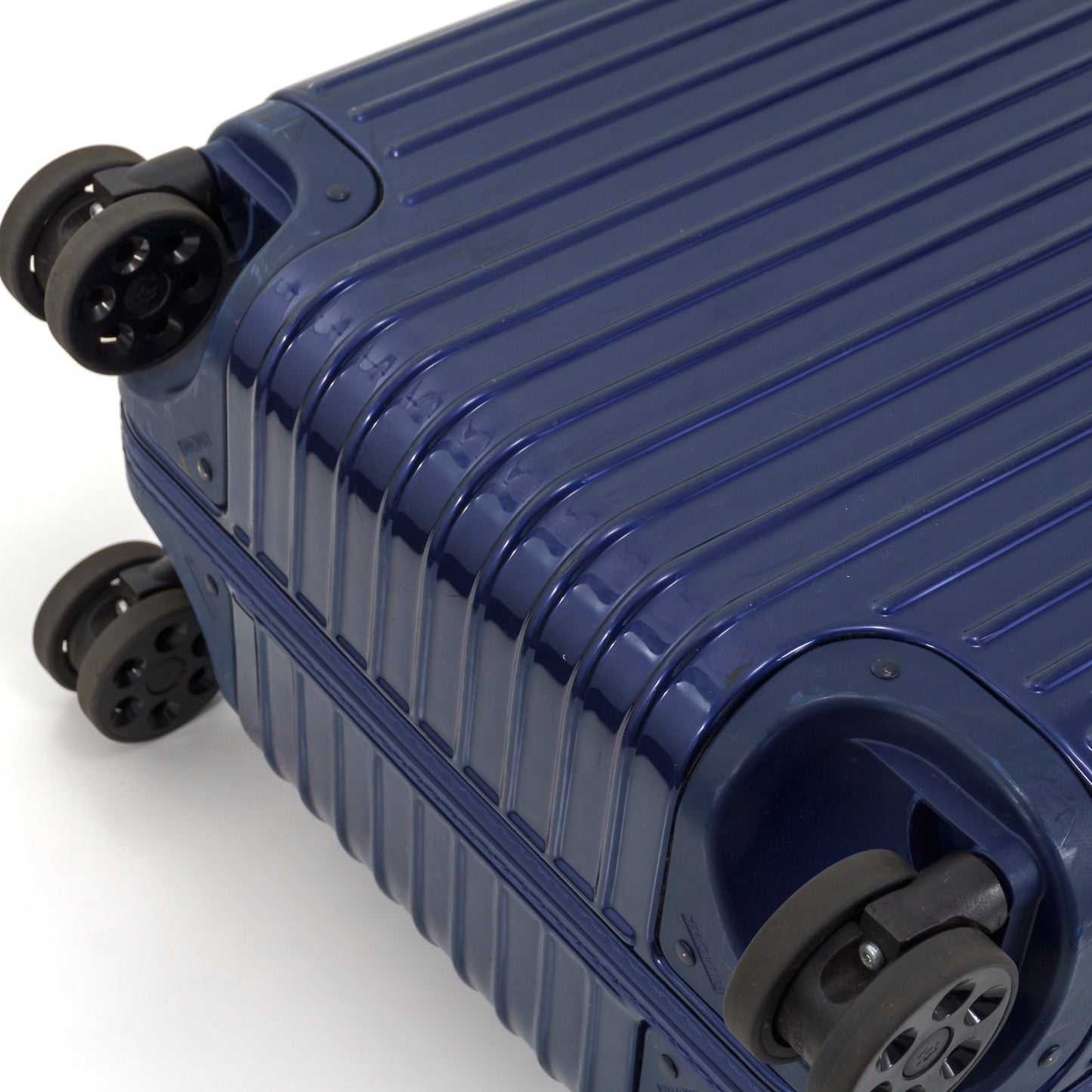 RIMOWA(リモワ) エッセンシャル チェックインM 60L 4輪