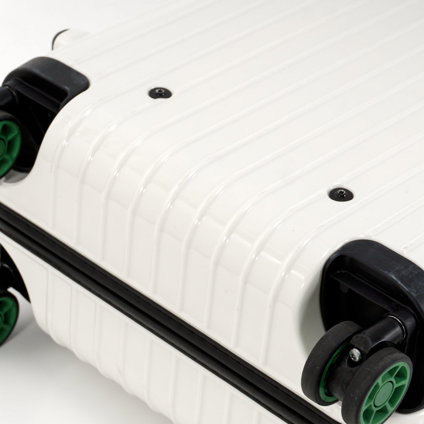 RIMOWA(リモワ) PORSCHE(ポルシェ) RS2.7 サルサ 32L 4輪 キャビンS