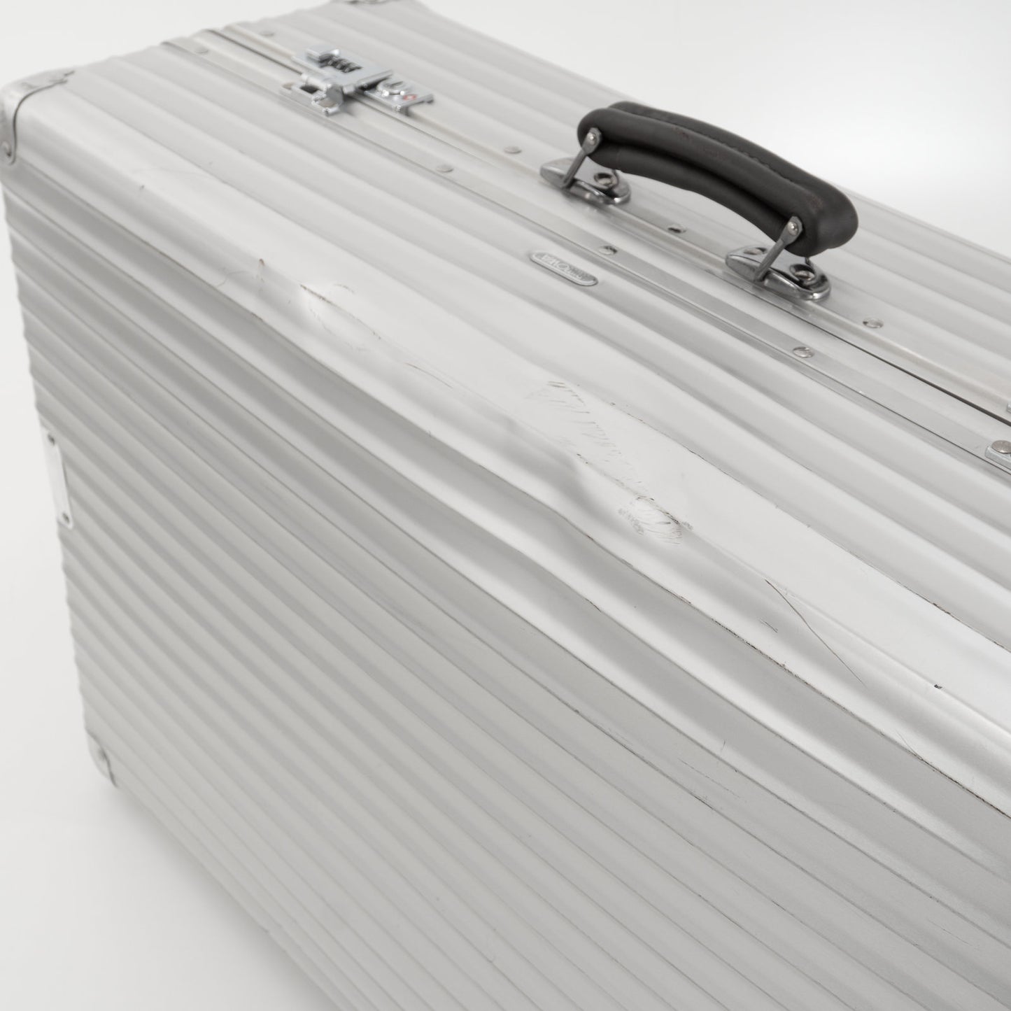 RIMOWA(リモワ) クラシックフライト 85L 4輪 チェックインL