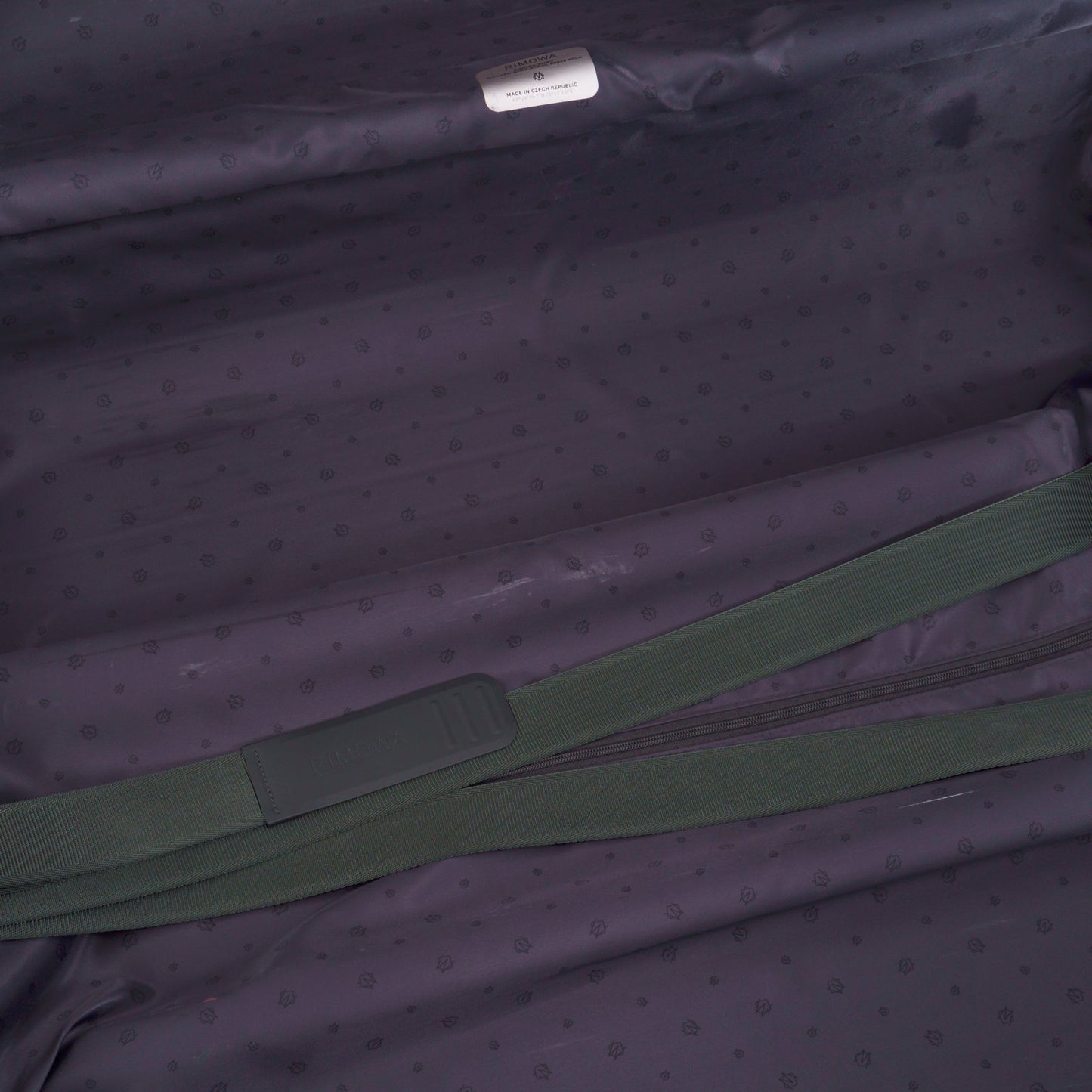 RIMOWA(リモワ) エッセンシャル 85L 4輪 チェックインL