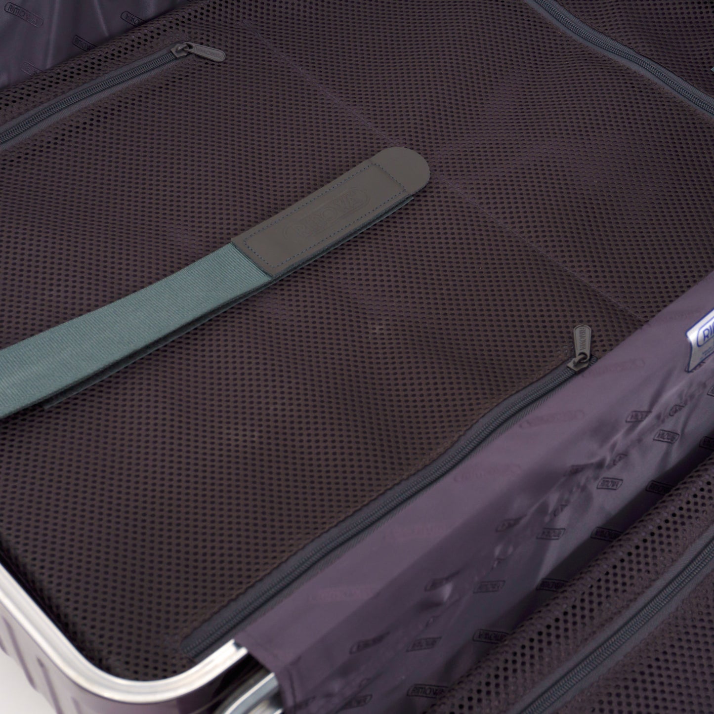 RIMOWA(リモワ) リンボ 60L 4輪 チェックインM