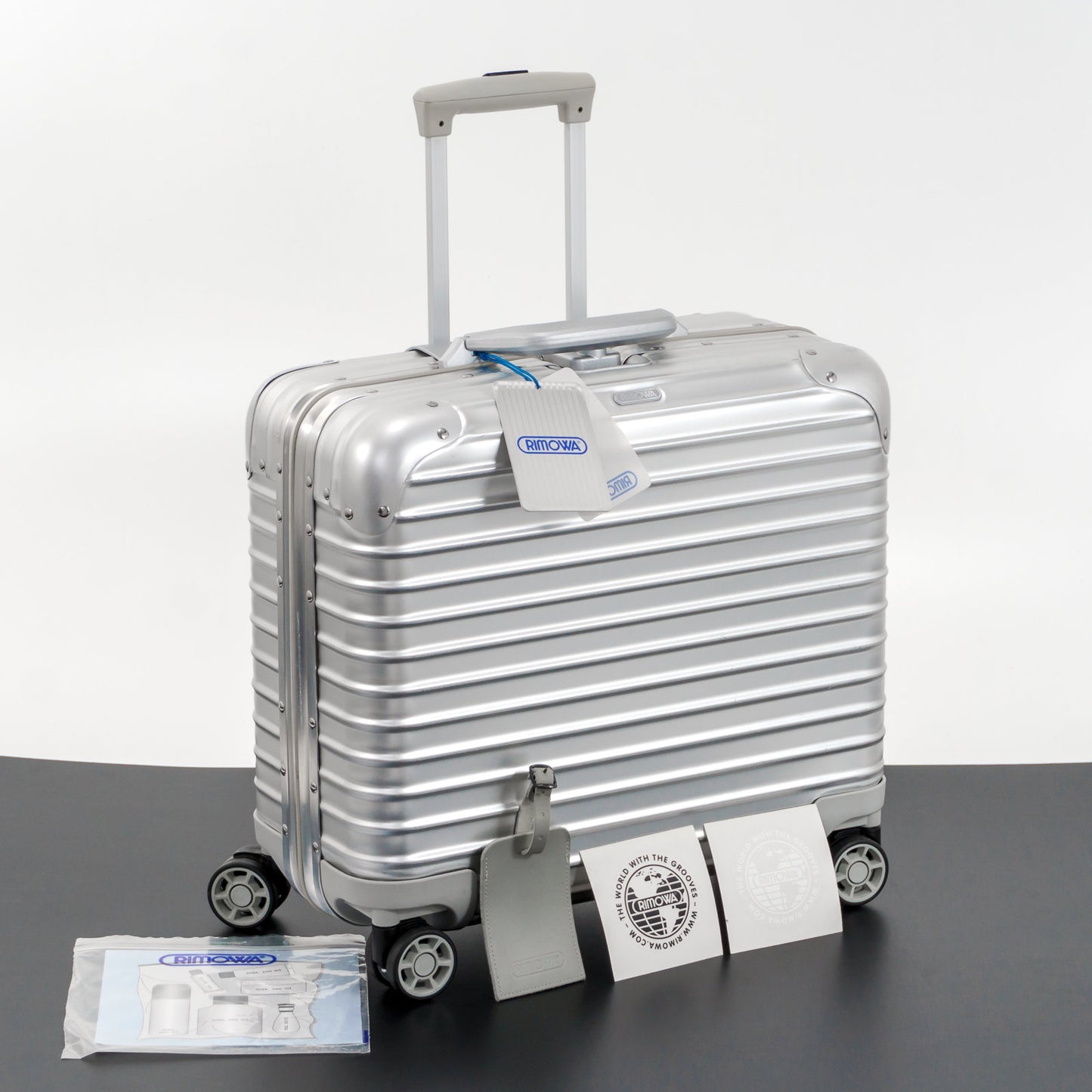 RIMOWA(リモワ) トパーズ 29L 4輪 コンパクト