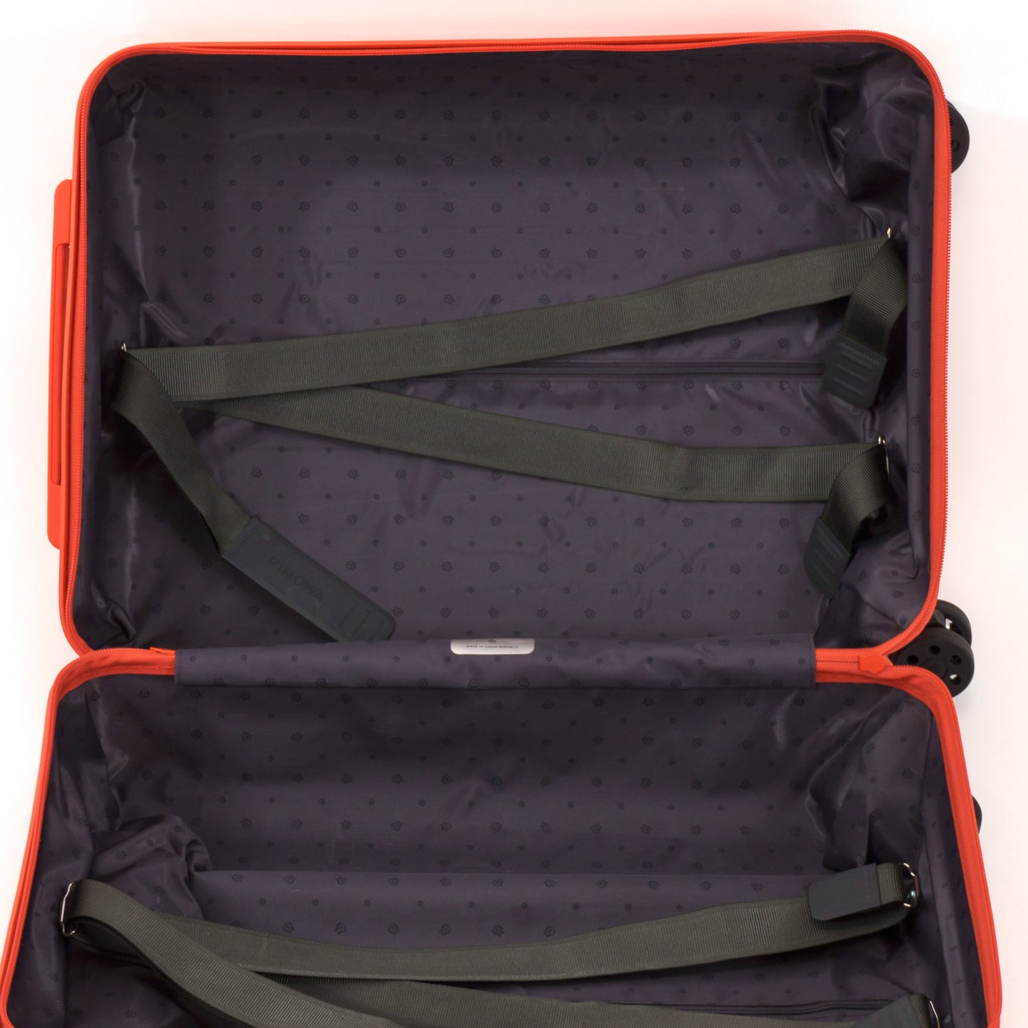 RIMOWA(リモワ) エッセンシャル キャビン 36L 4輪
