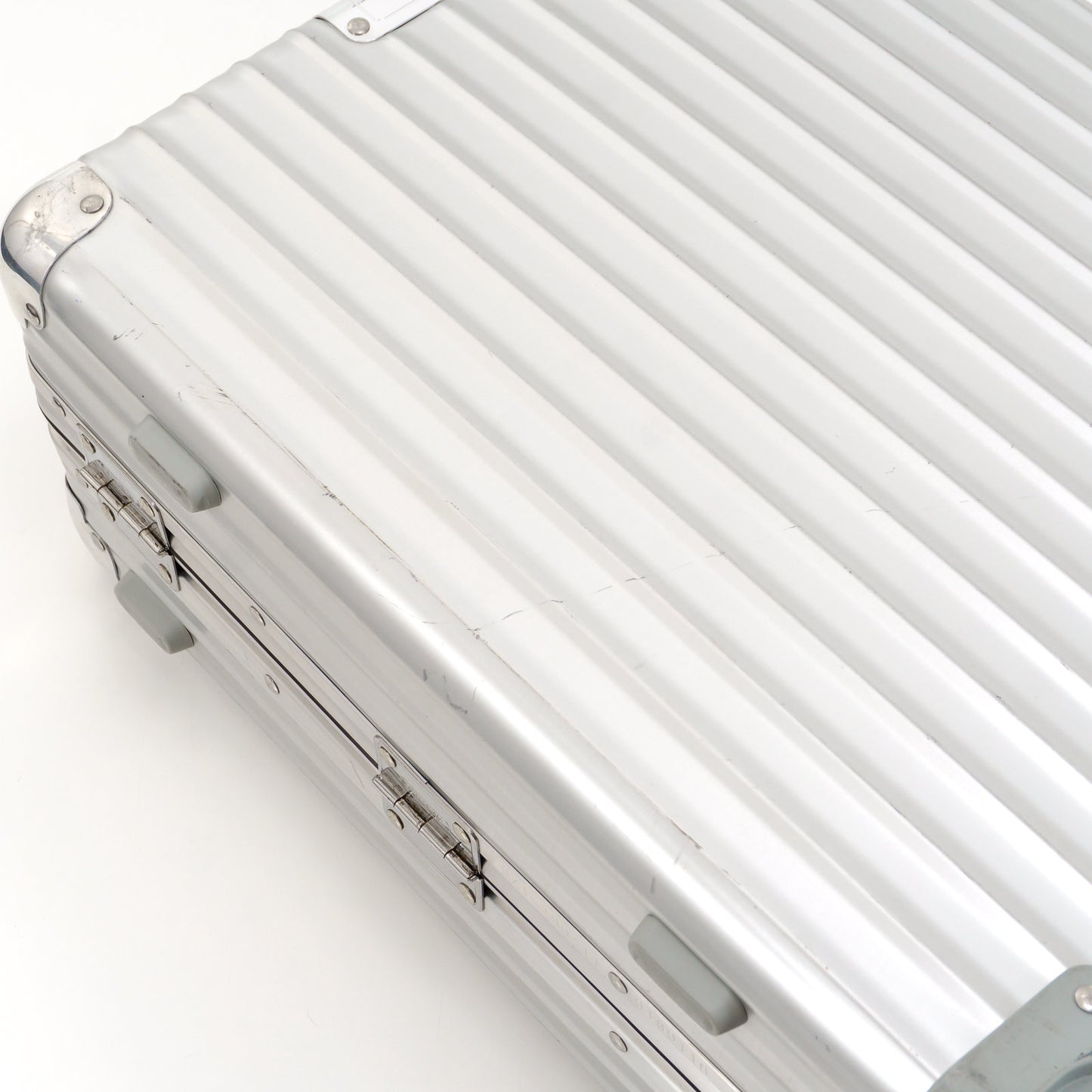 RIMOWA(リモワ) クラシックフライト 33L 4輪 キャビンS