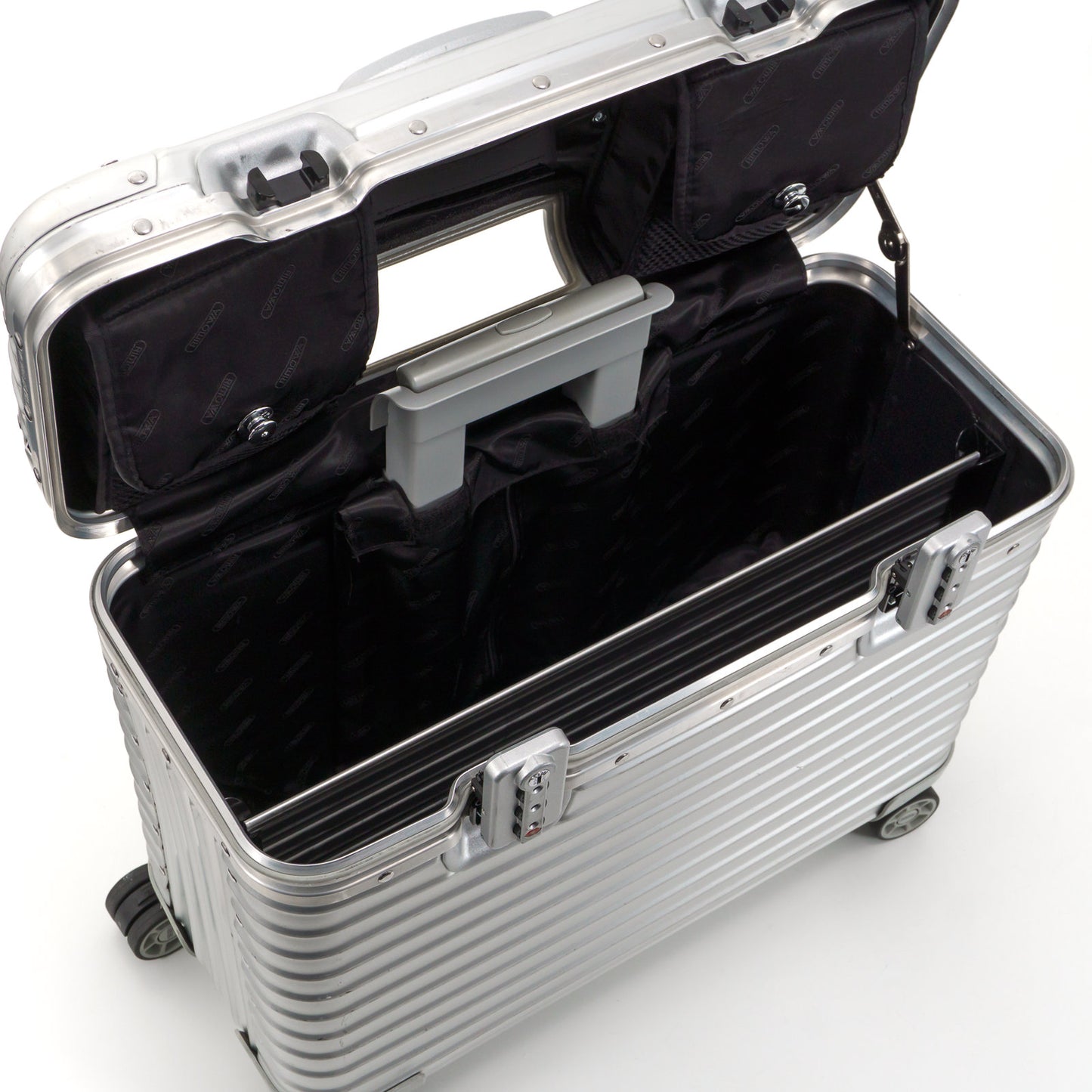 RIMOWA(リモワ) トパーズ 34L 4輪 パイロット
