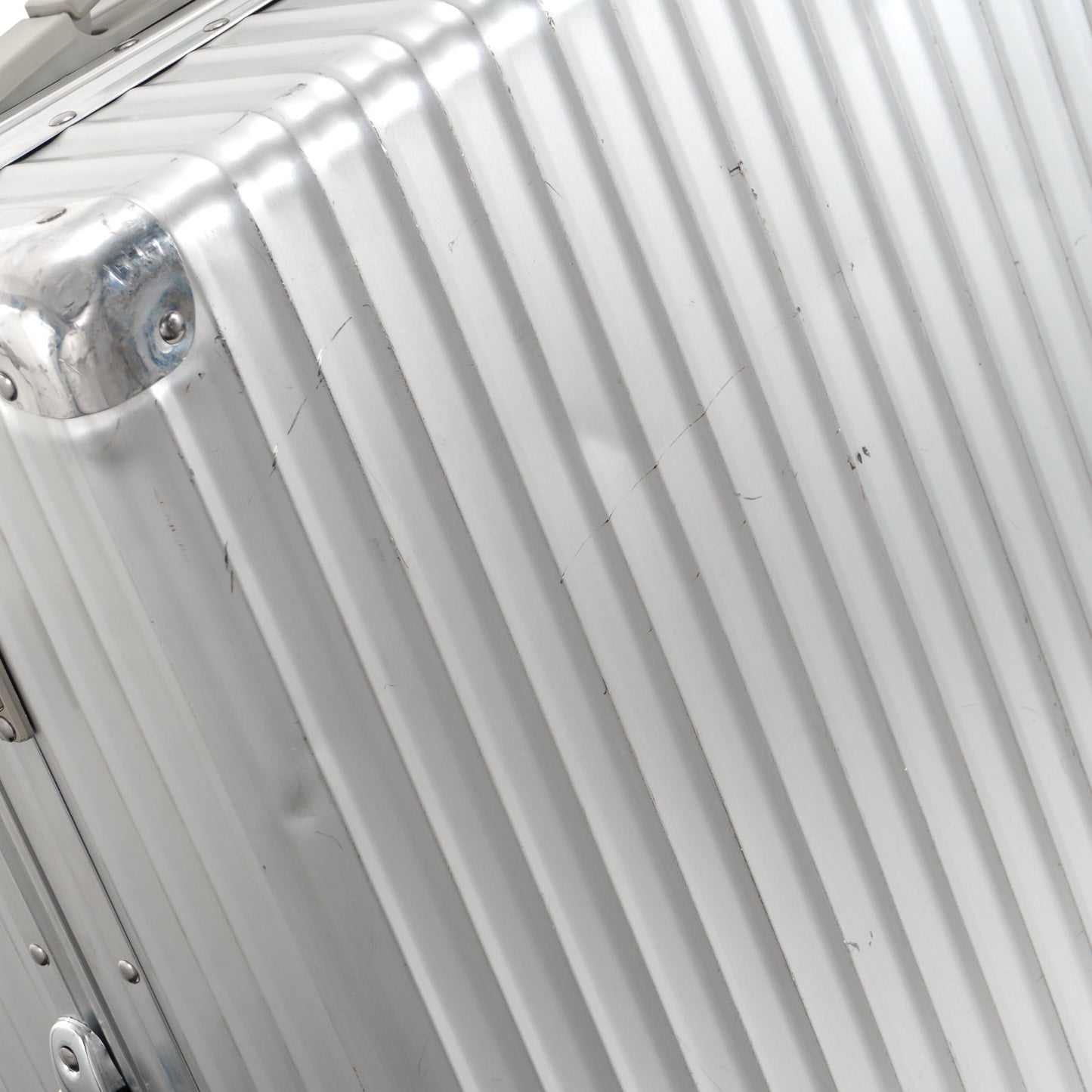RIMOWA(リモワ) クラシックフライト 60L 2輪 チェックインM