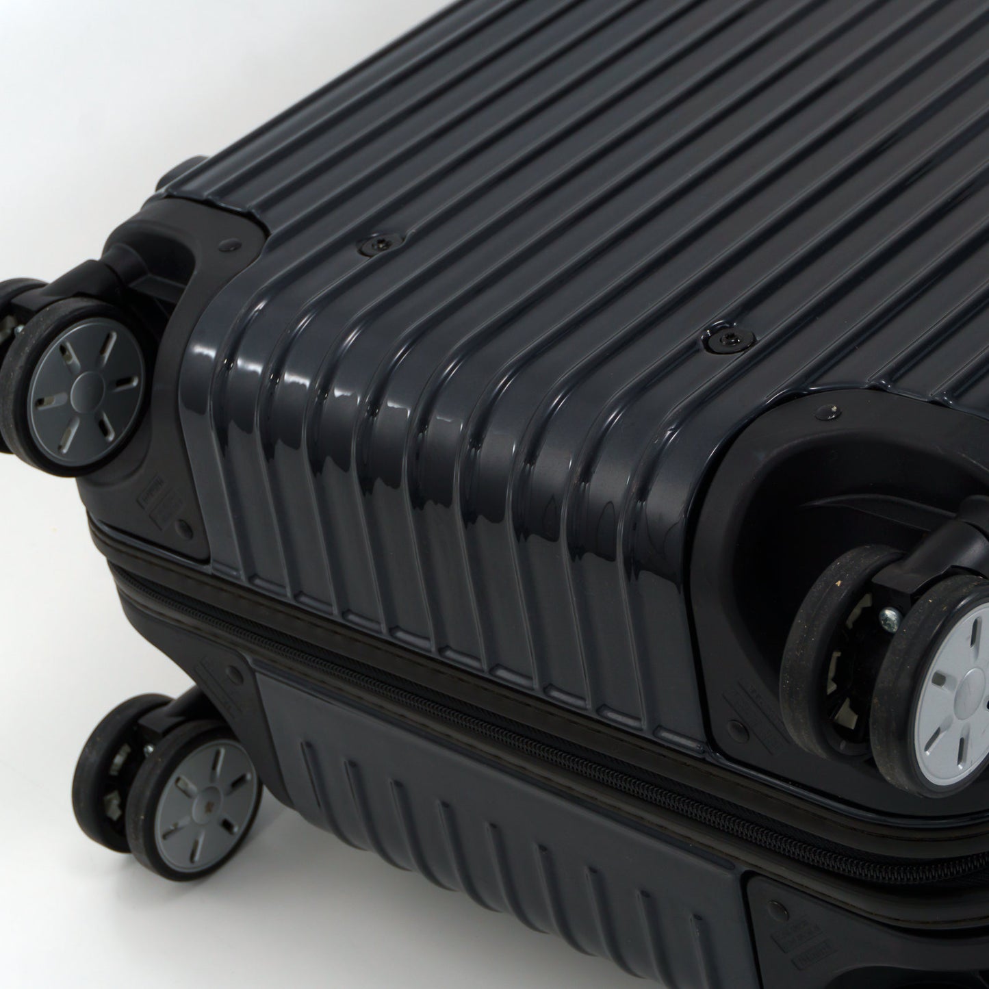 RIMOWA(リモワ) サルサ 63L 4輪 チェックインM
