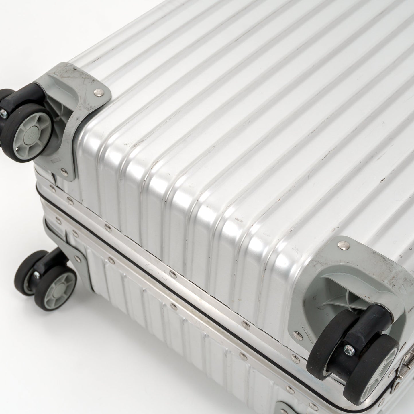 RIMOWA(リモワ) ルフトハンザ クラシック 35L 4輪 キャビン