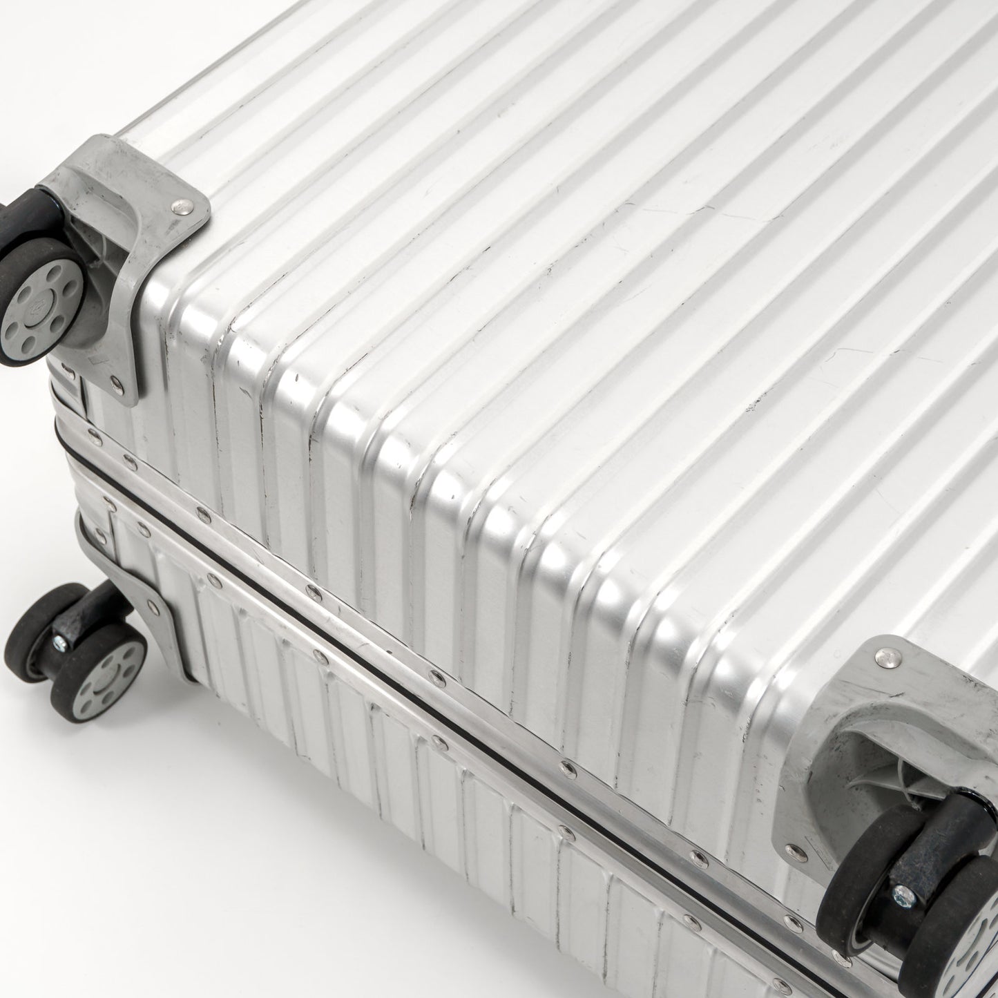 RIMOWA(リモワ) クラシック チェックインM 61L 4輪