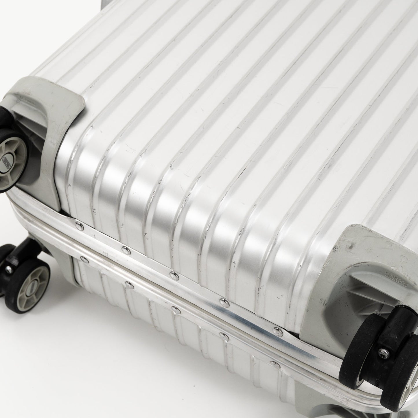 RIMOWA(リモワ) トパーズ 32L 4輪 キャビンS