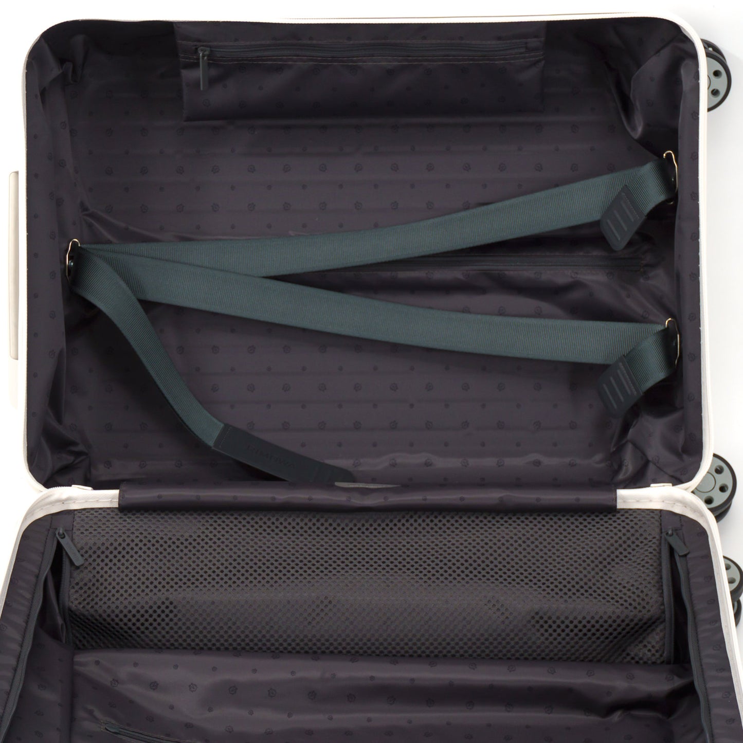 RIMOWA(リモワ) エッセンシャル 36L 4輪 キャビン