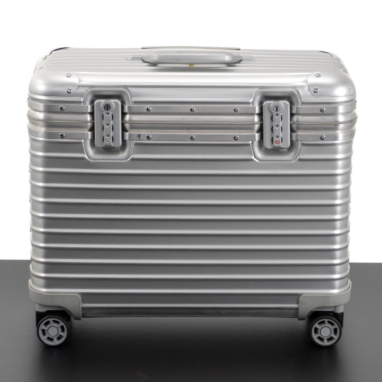 RIMOWA(リモワ) トパーズ 34L 4輪 パイロット