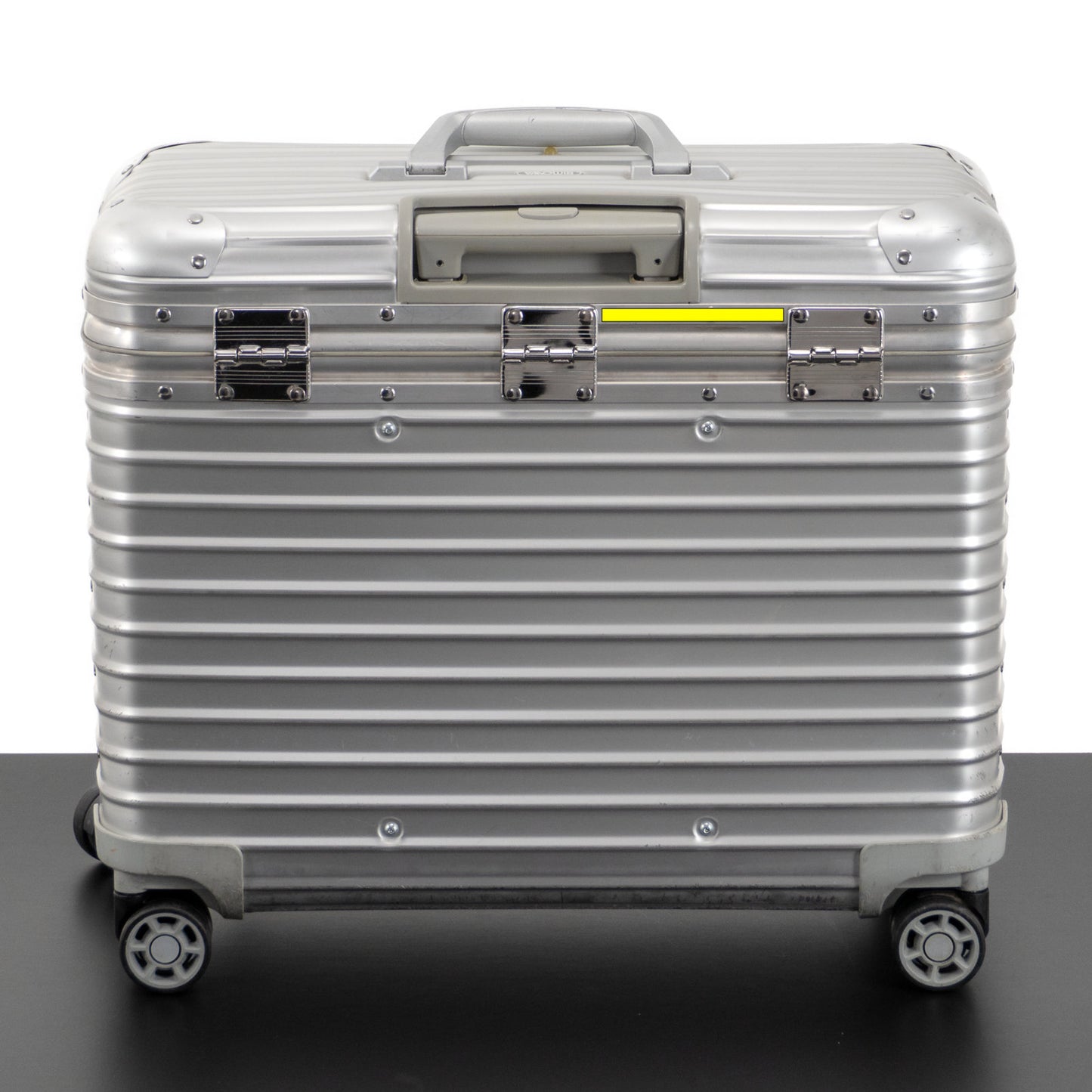 RIMOWA(リモワ) トパーズ 34L 4輪 パイロット