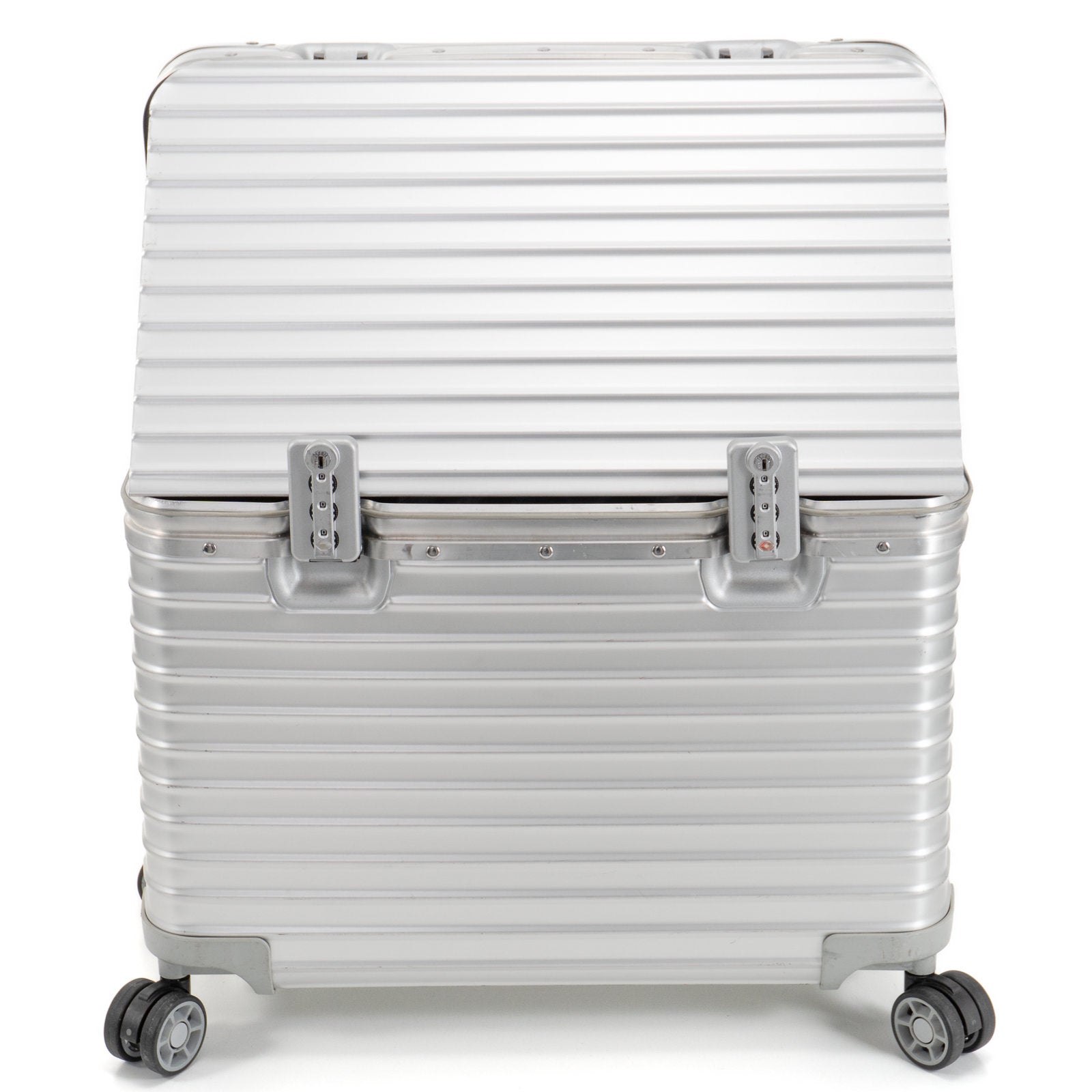 RIMOWA(リモワ) トパーズ 34L 4輪 パイロット – 中古RIMOWA(リモワ
