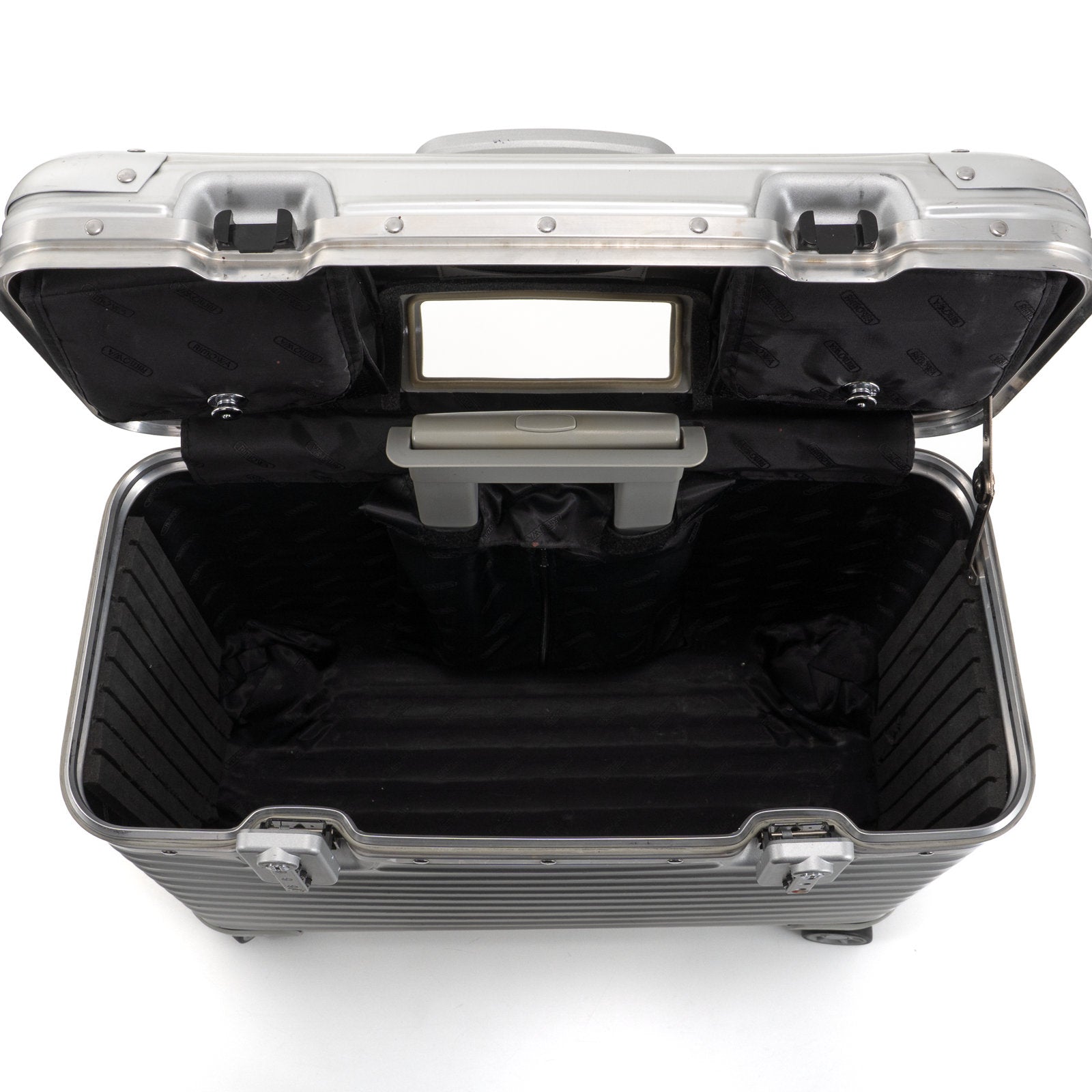 RIMOWA(リモワ) トパーズ 34L 4輪 パイロット – 中古RIMOWA(リモワ
