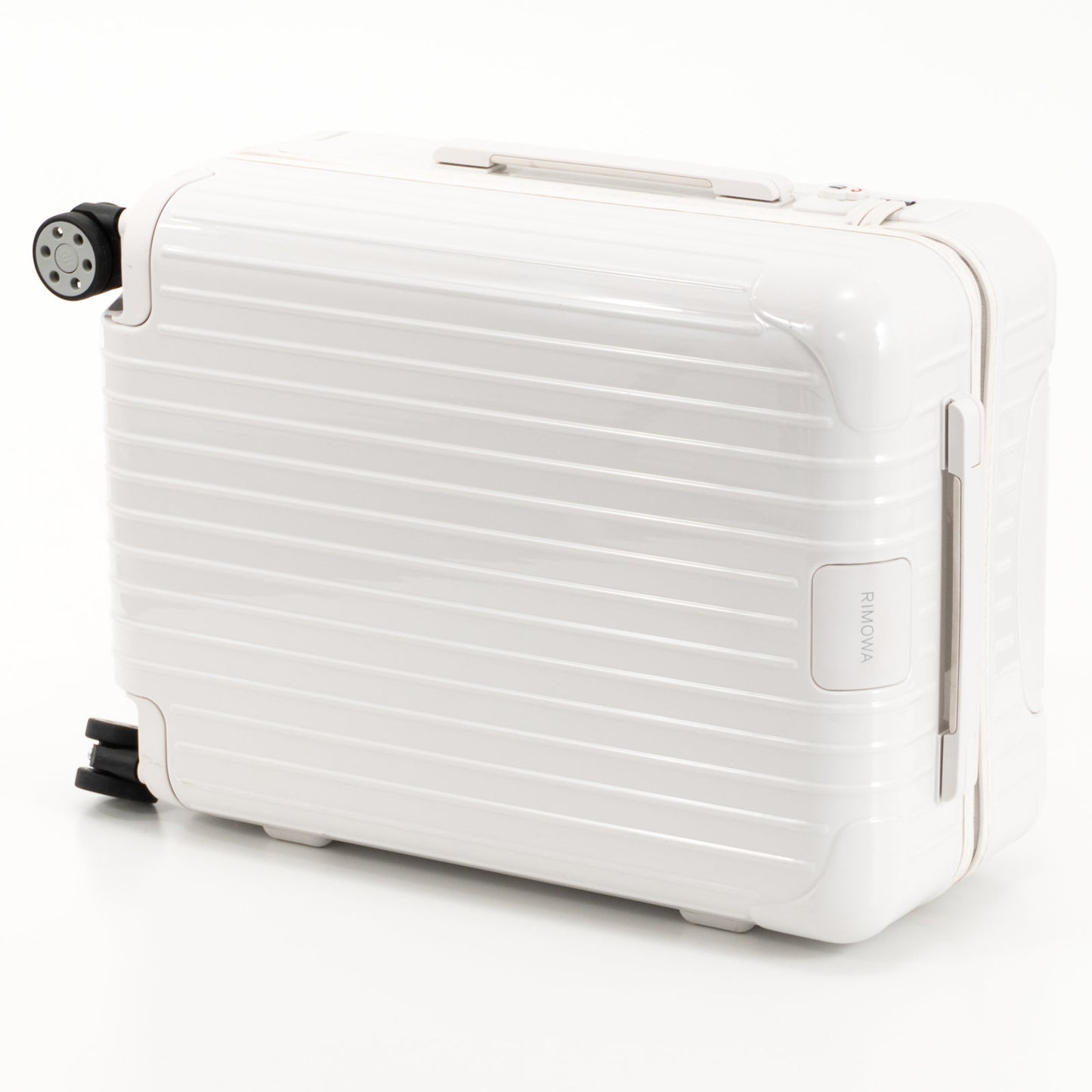RIMOWA(リモワ) エッセンシャル 36L 4輪 キャビン