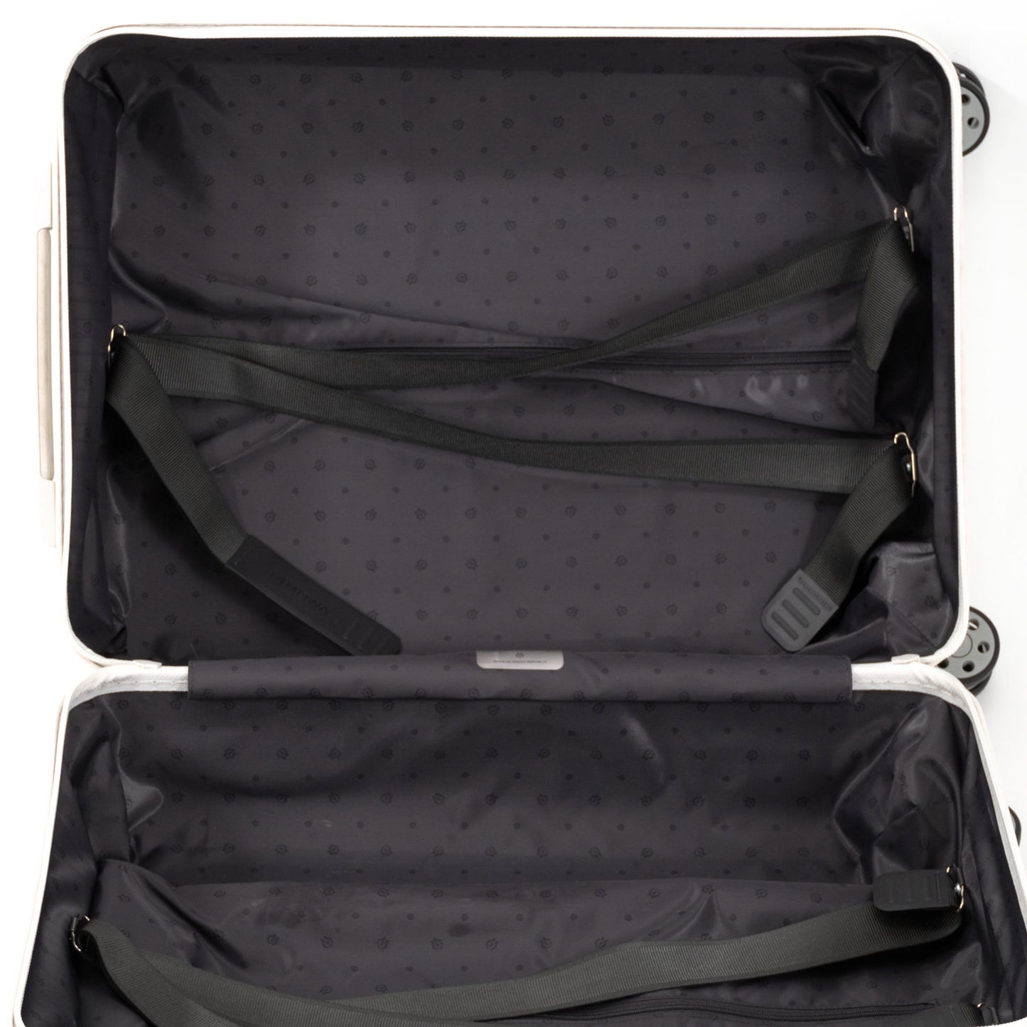 RIMOWA(リモワ) エッセンシャル 36L 4輪 キャビン