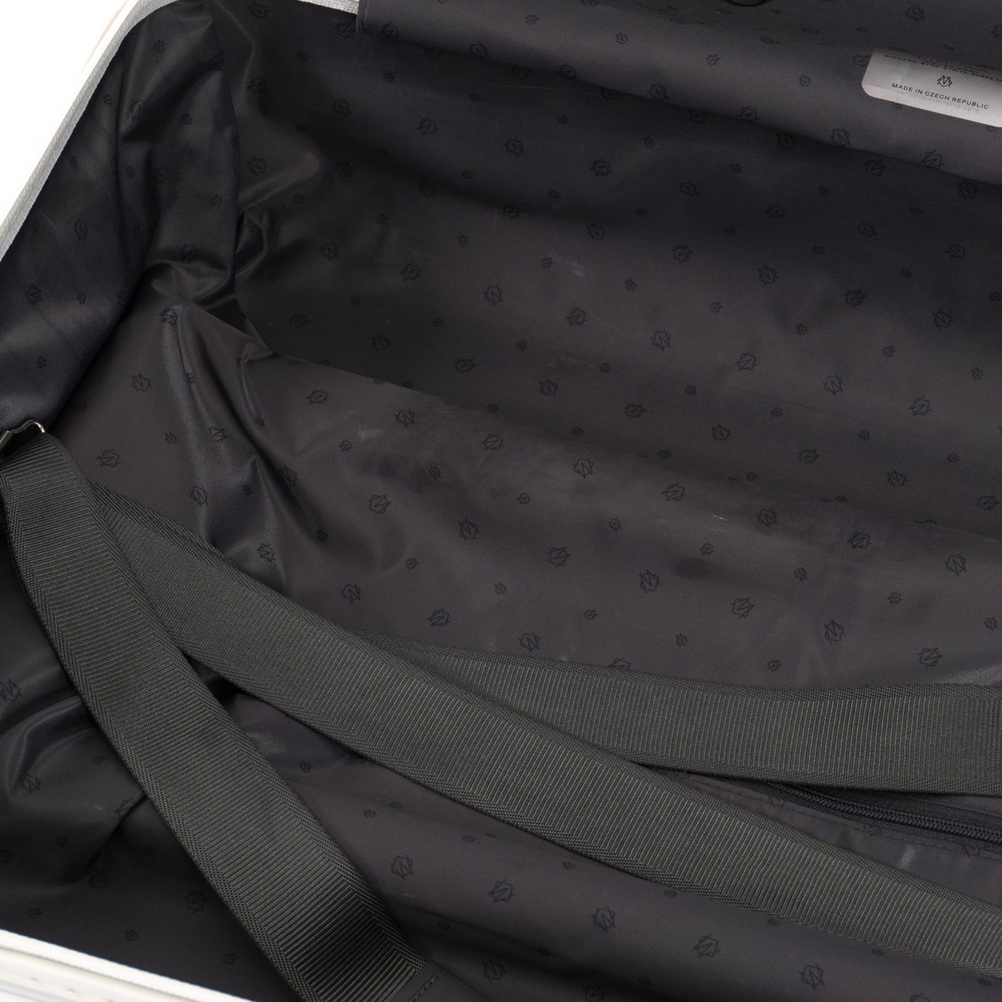 RIMOWA(リモワ) エッセンシャル 36L 4輪 キャビン