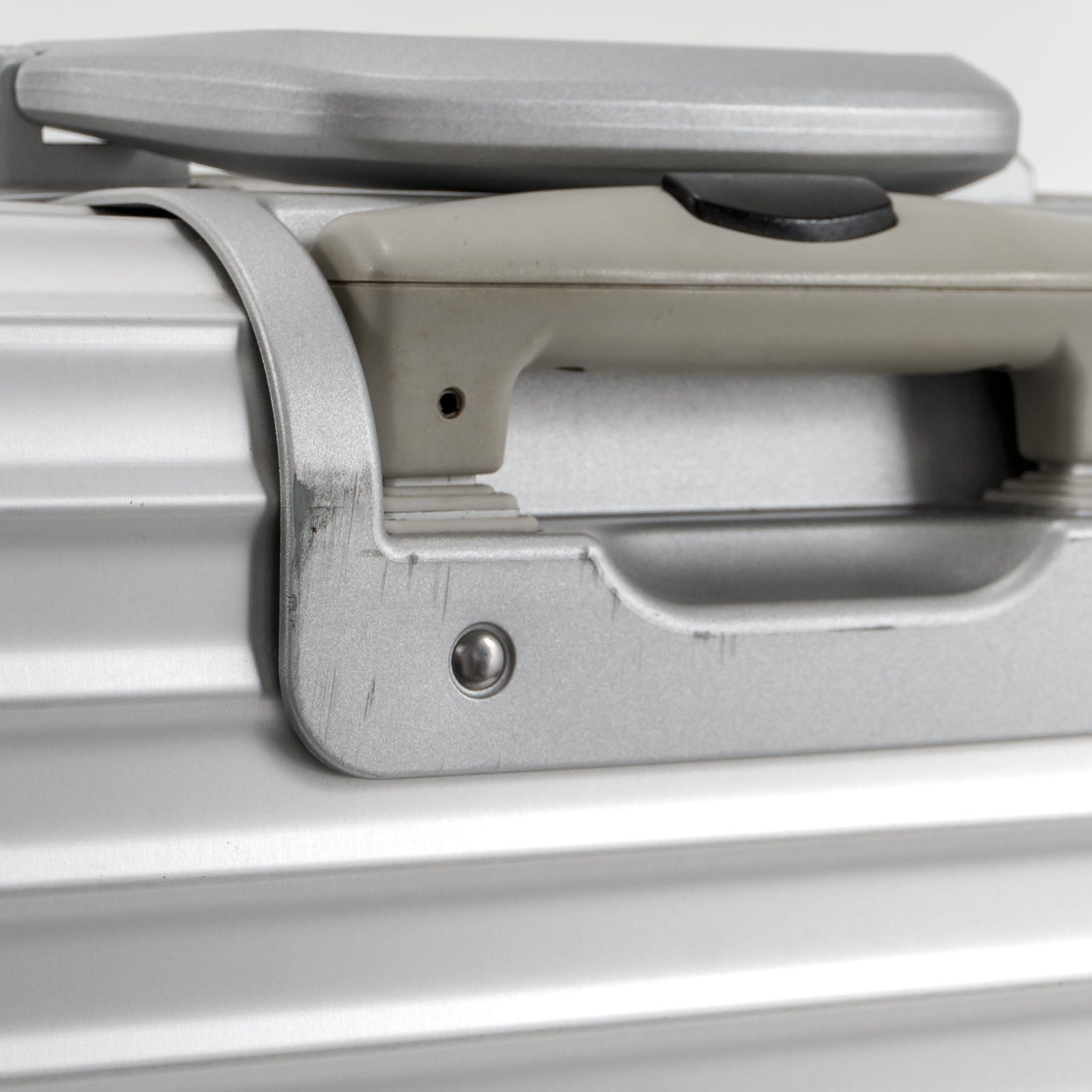 RIMOWA(リモワ) トパーズ 29L 4輪 コンパクト