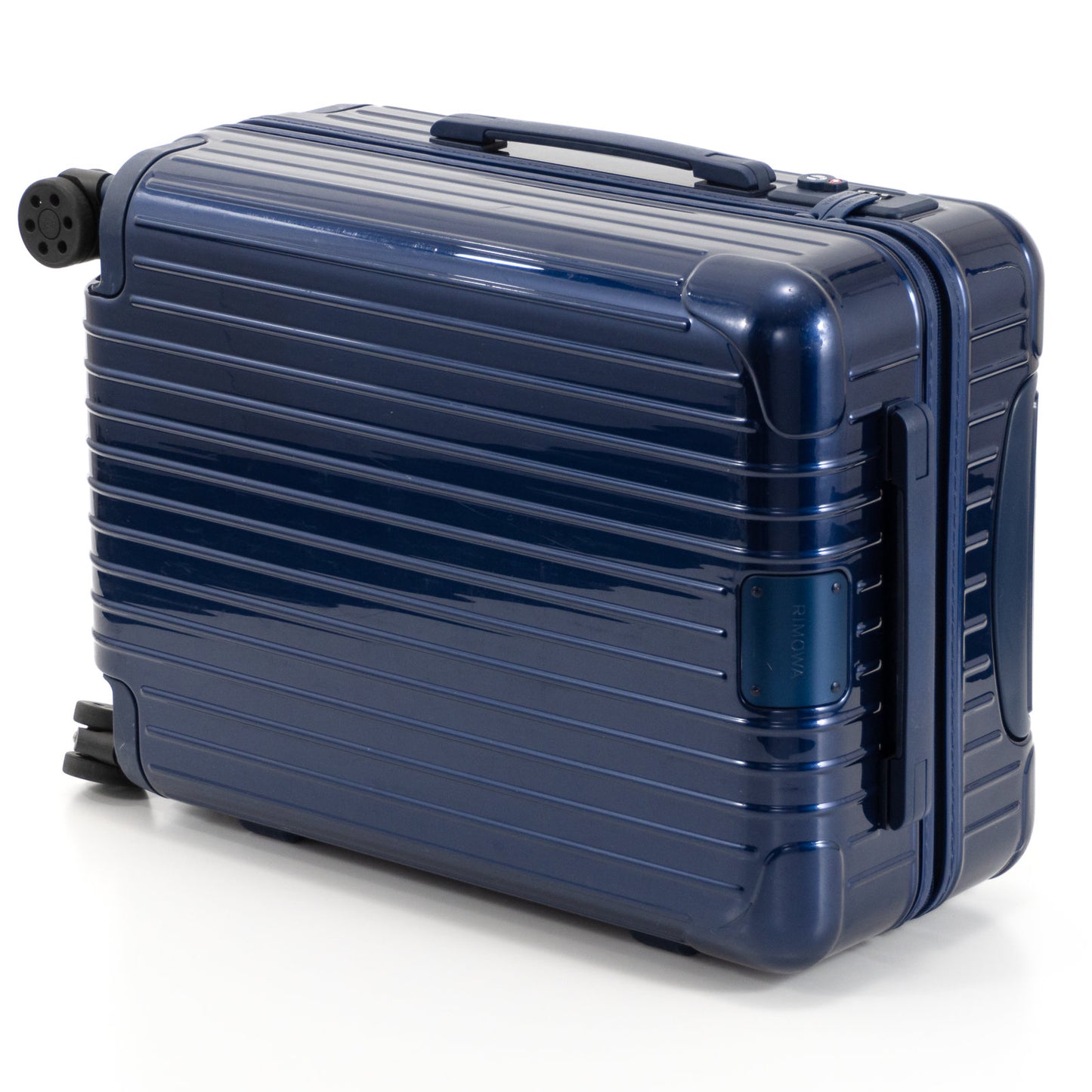 RIMOWA(リモワ) エッセンシャル 36L 4輪 キャビン