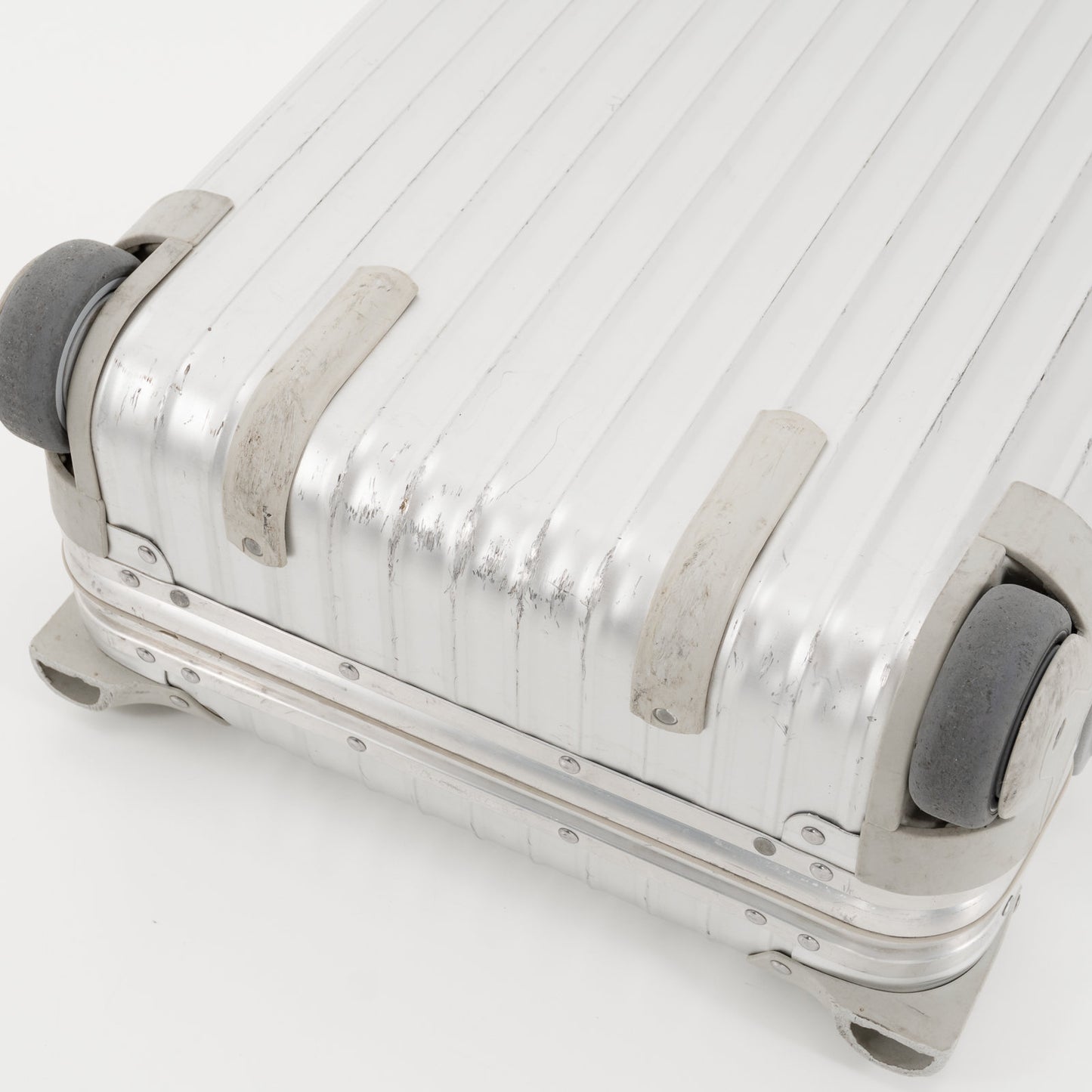 RIMOWA(リモワ) トパーズ 32L 2輪 キャビンS