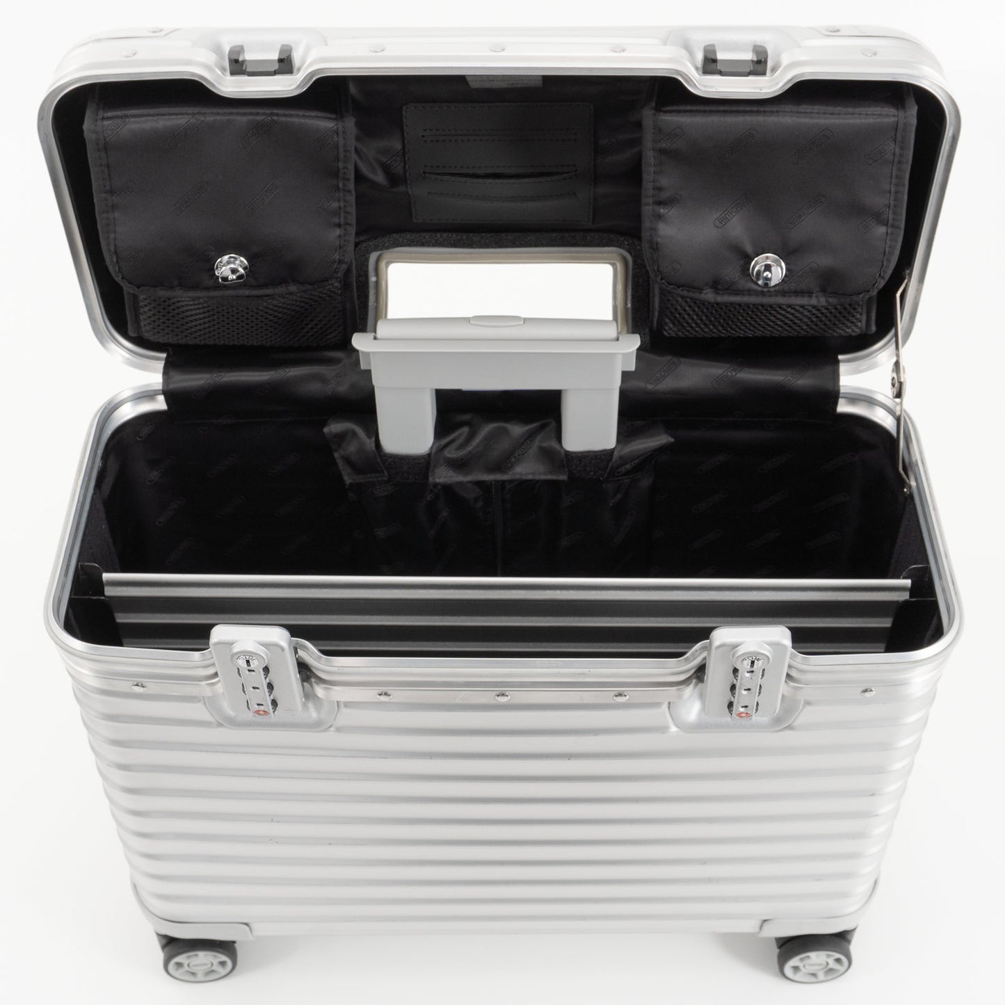 RIMOWA(リモワ) トパーズ 34L 4輪 パイロット
