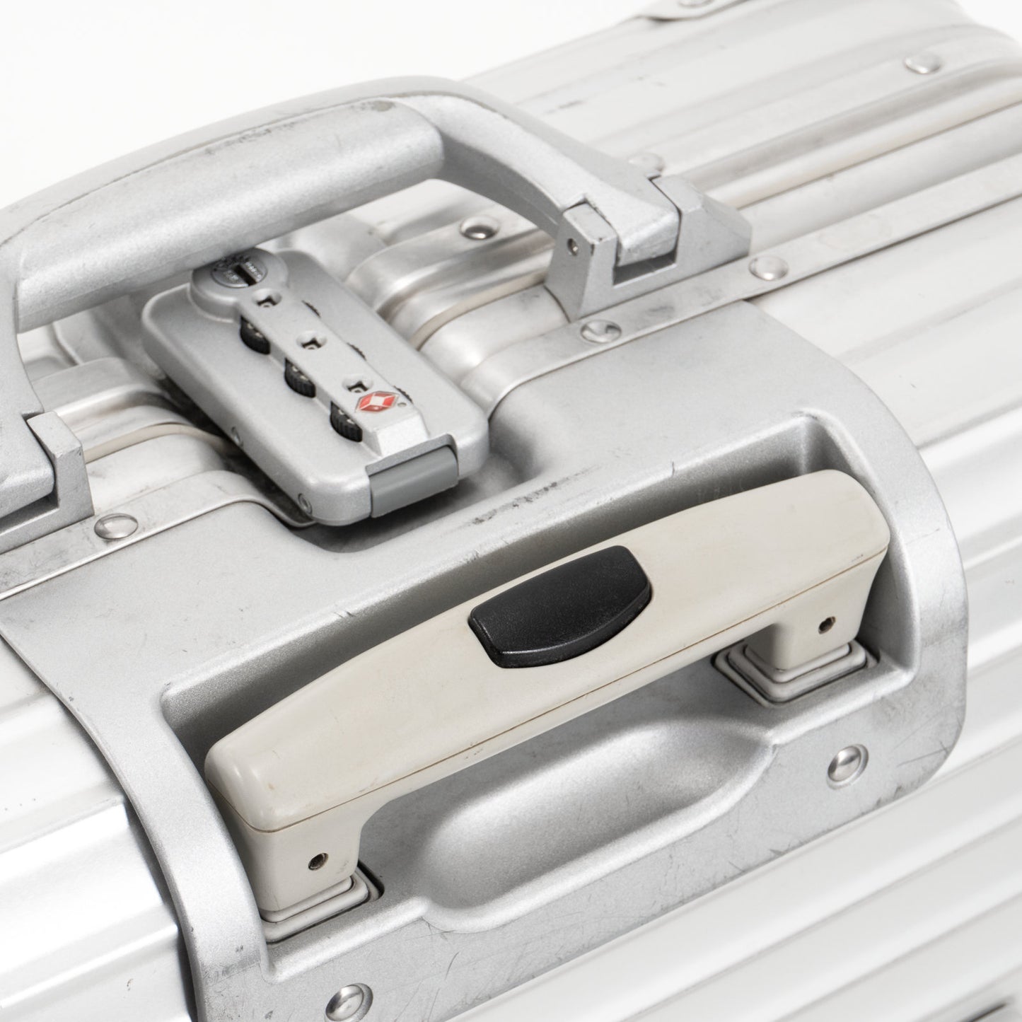 RIMOWA(リモワ) トパーズ 29L 4輪 コンパクト