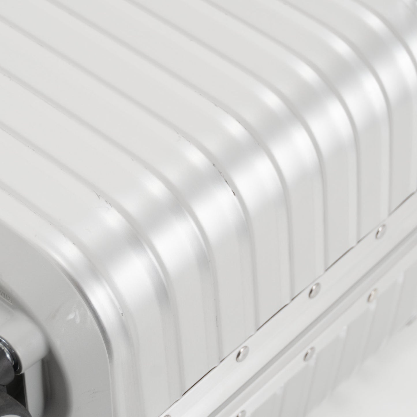 RIMOWA(リモワ) オリジナル 29L 4輪 コンパクト