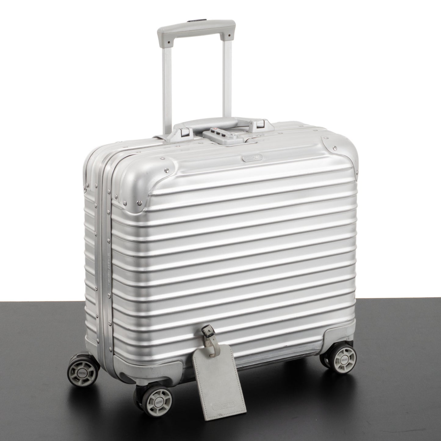 RIMOWA(リモワ) トパーズ 29L 4輪 コンパクト