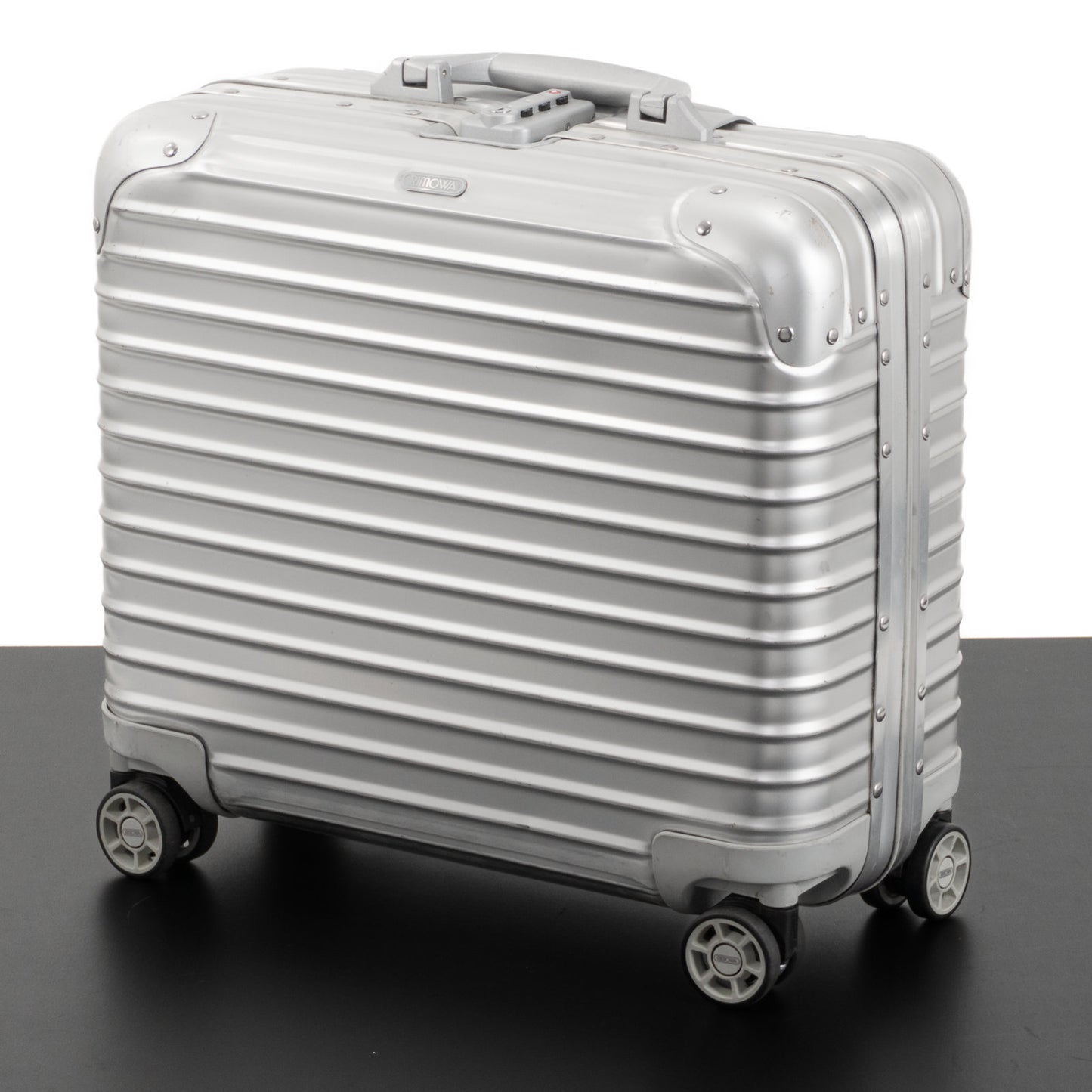 RIMOWA(リモワ) トパーズ 29L 4輪 コンパクト
