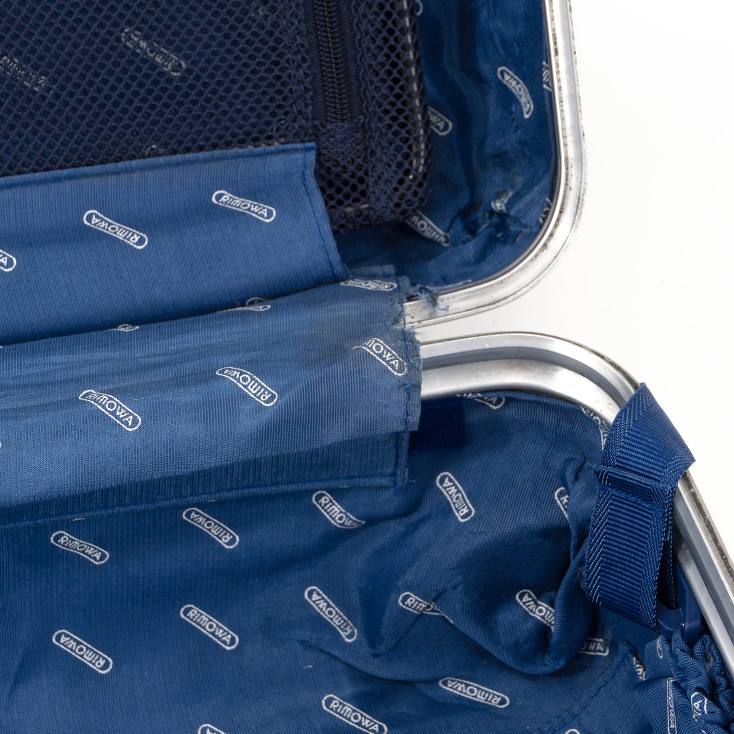 RIMOWA(リモワ) トパーズ 32L 2輪 キャビンS