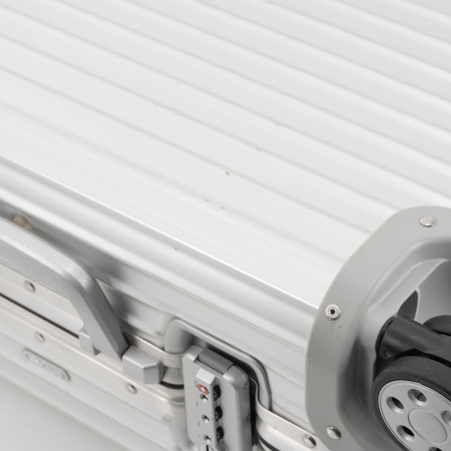 RIMOWA(リモワ) ルフトハンザ トパーズ 45L 4輪 キャビンプラス