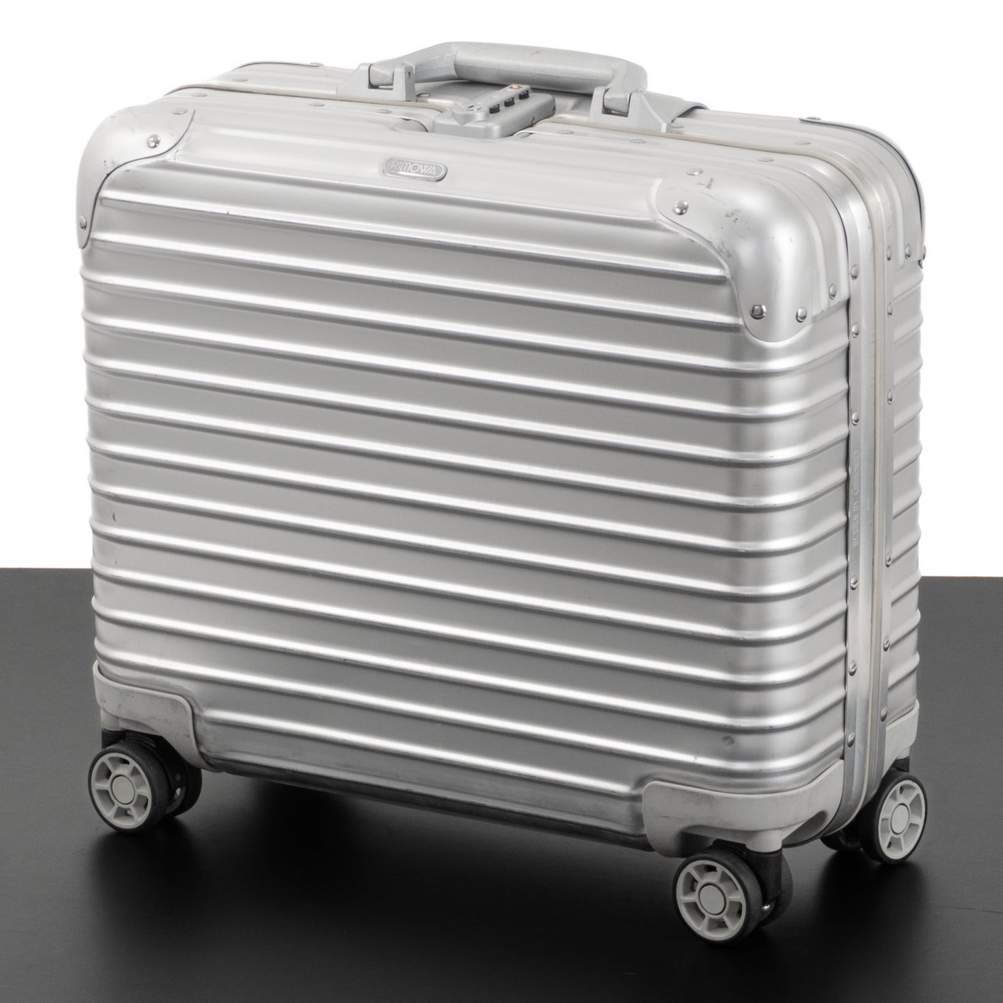 RIMOWA(リモワ) トパーズ 29L 4輪 コンパクト