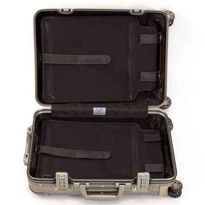 RIMOWA(リモワ) トパーズ 32L 4輪 キャビンS