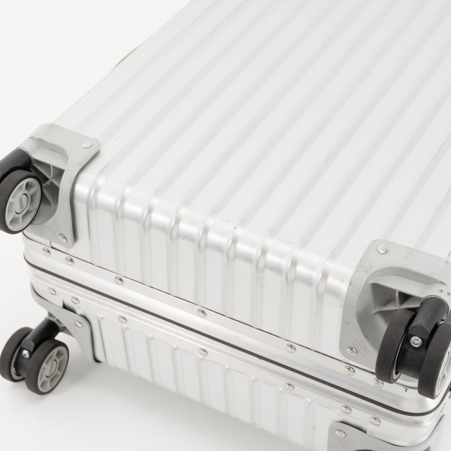 RIMOWA(リモワ) クラシックフライト 33L 4輪 キャビンS