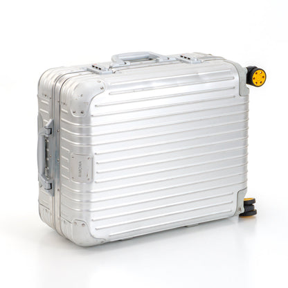 RIMOWA(リモワ) オリジナル キャビンプラス 49L 4輪