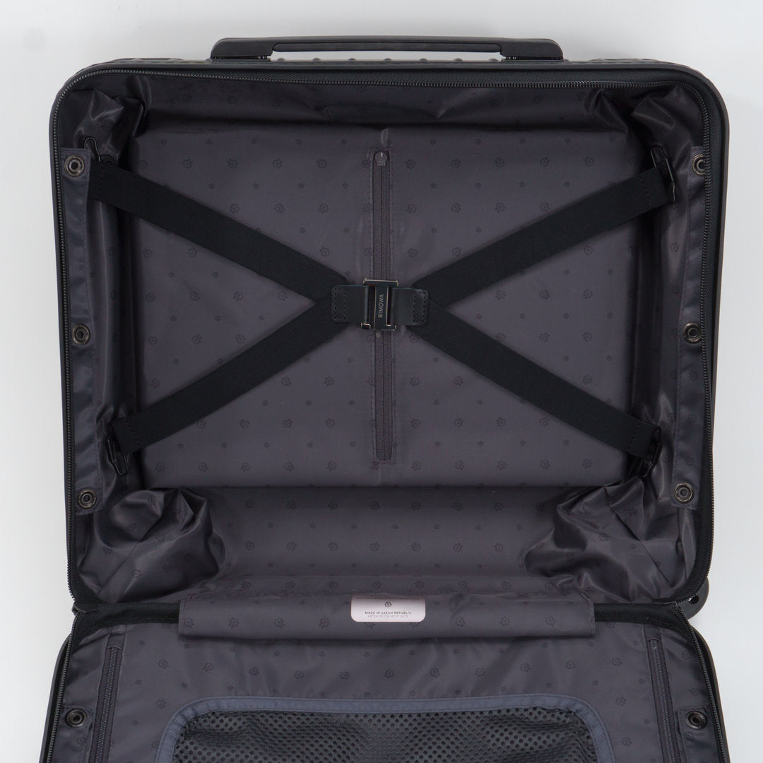 RIMOWA(リモワ) エッセンシャルスリーブ コンパクト 31L 4輪