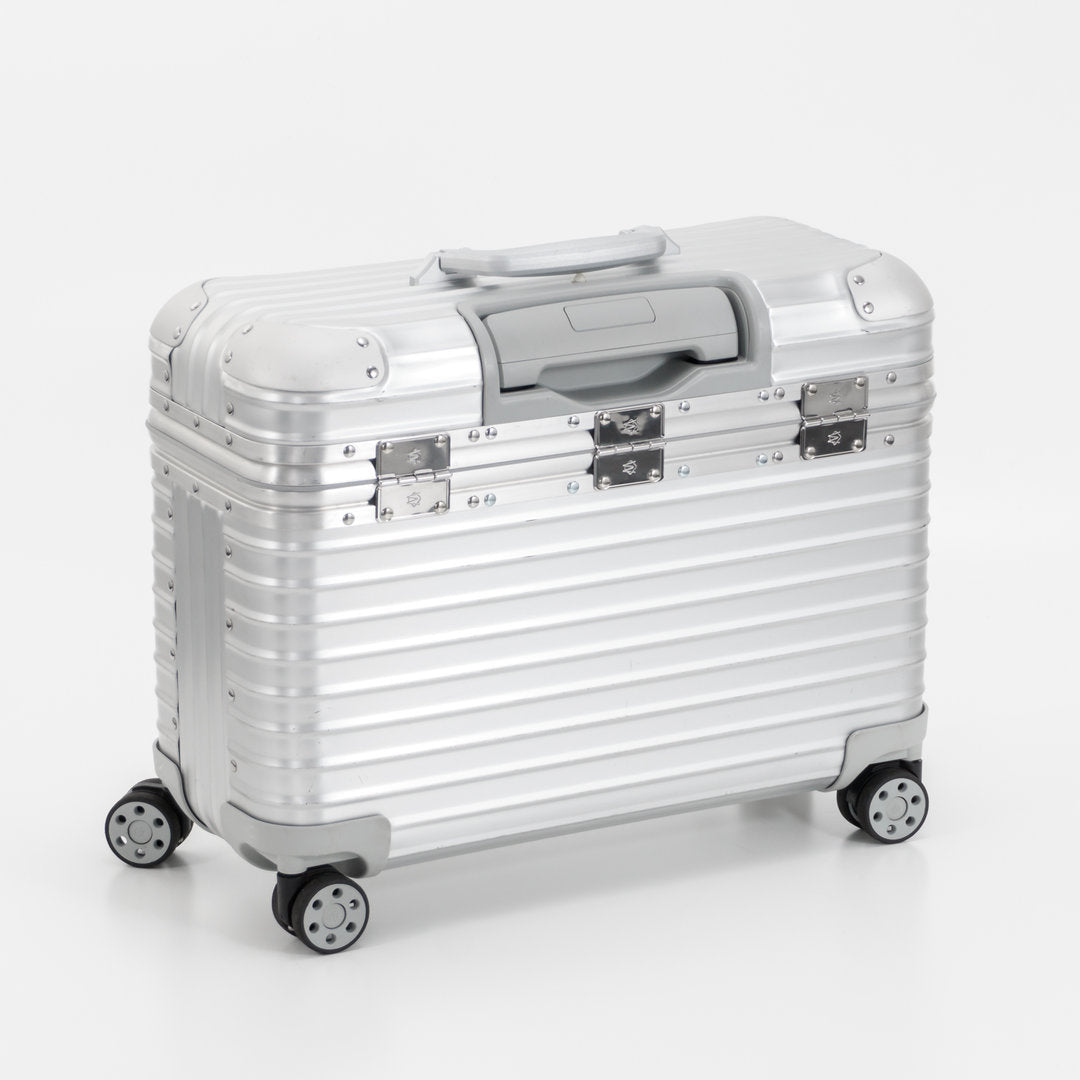 RIMOWA(リモワ) オリジナル パイロット 41L 4輪