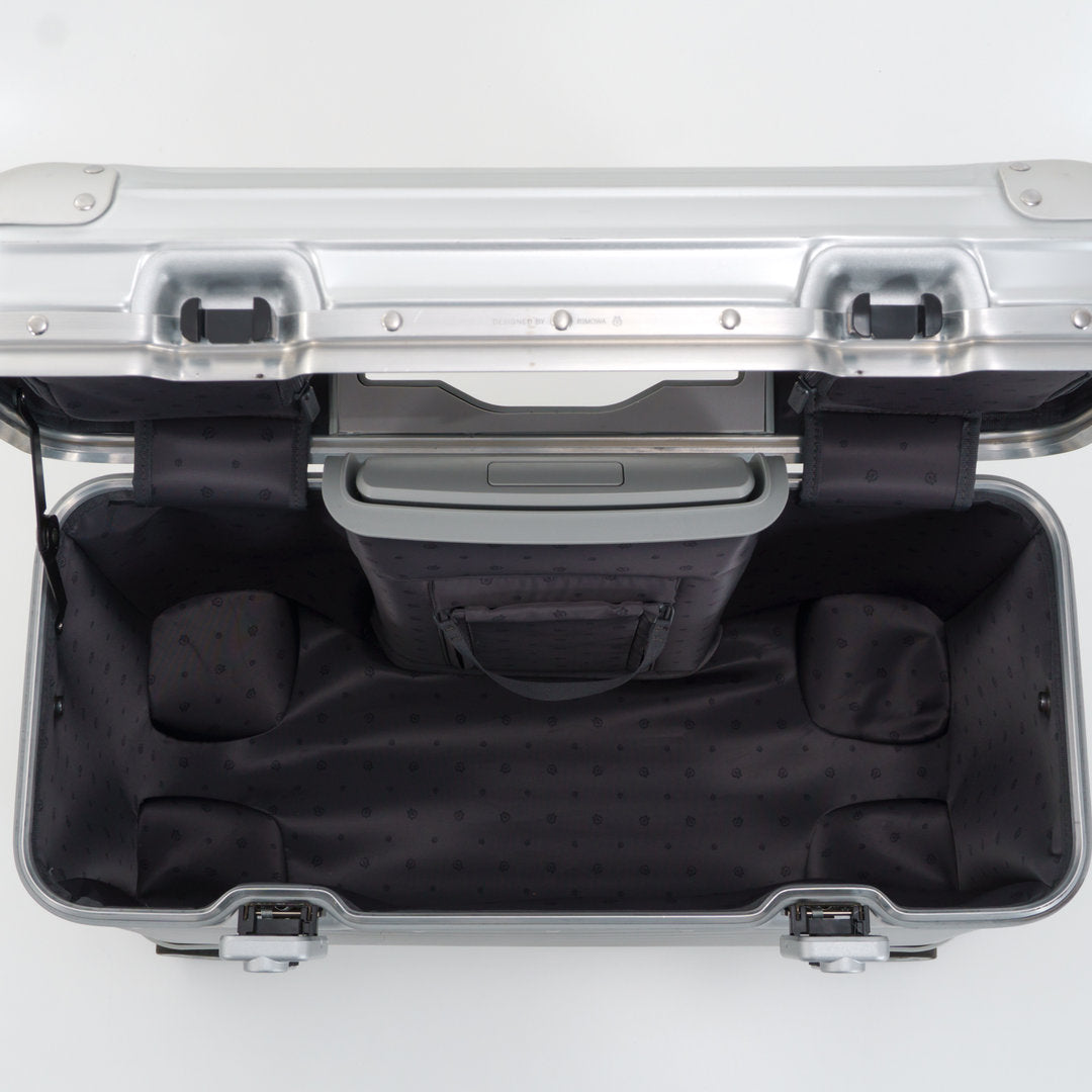 RIMOWA(リモワ) オリジナル パイロット 41L 4輪