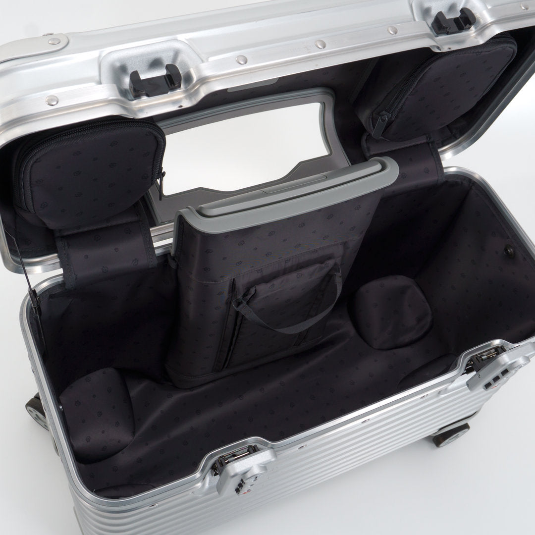 RIMOWA(リモワ) オリジナル パイロット 41L 4輪