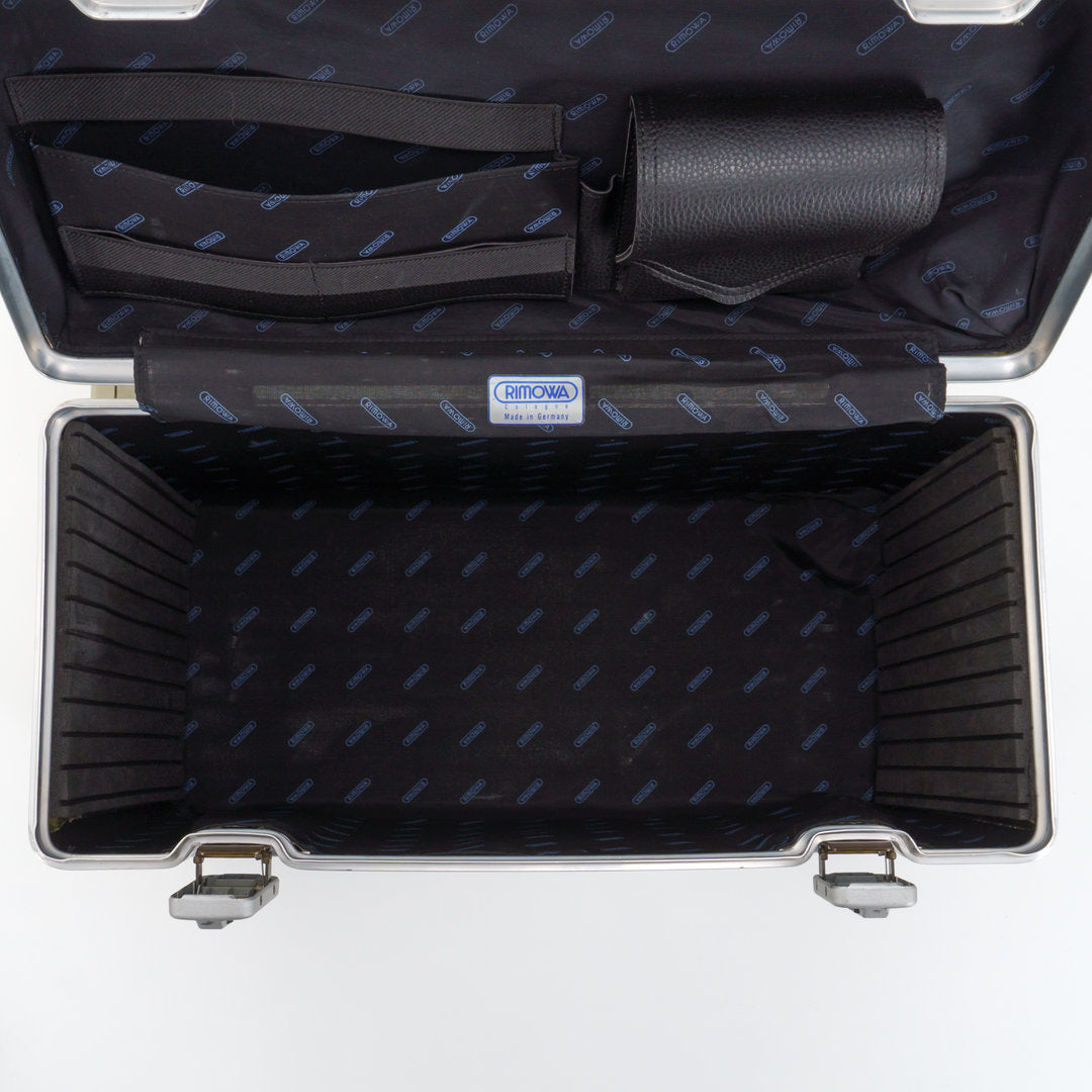 RIMOWA(リモワ) トパーズ 42L 2輪 縦型パイロット – 中古RIMOWA(リモワ