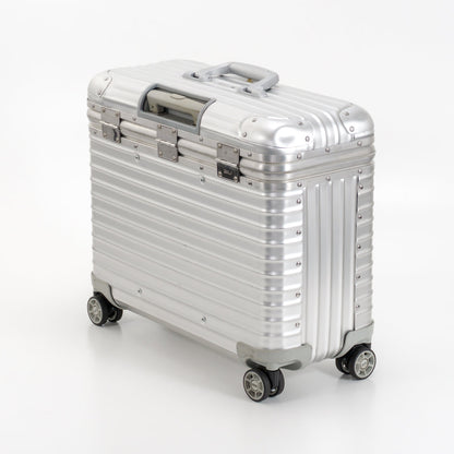 RIMOWA(リモワ) トパーズ 34L 4輪 パイロット